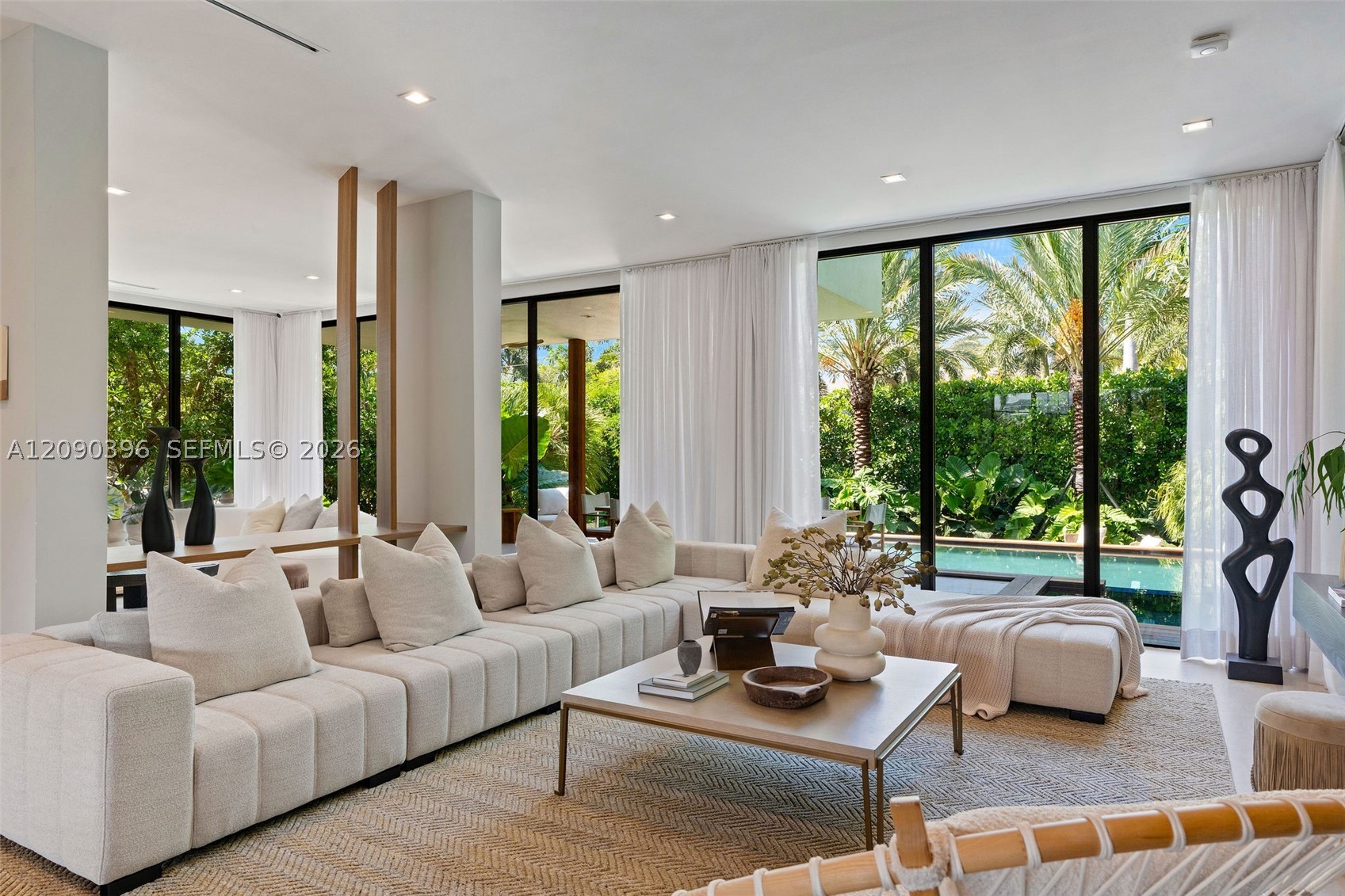 5701 N Bay Rd Miami Beach, FL 33140