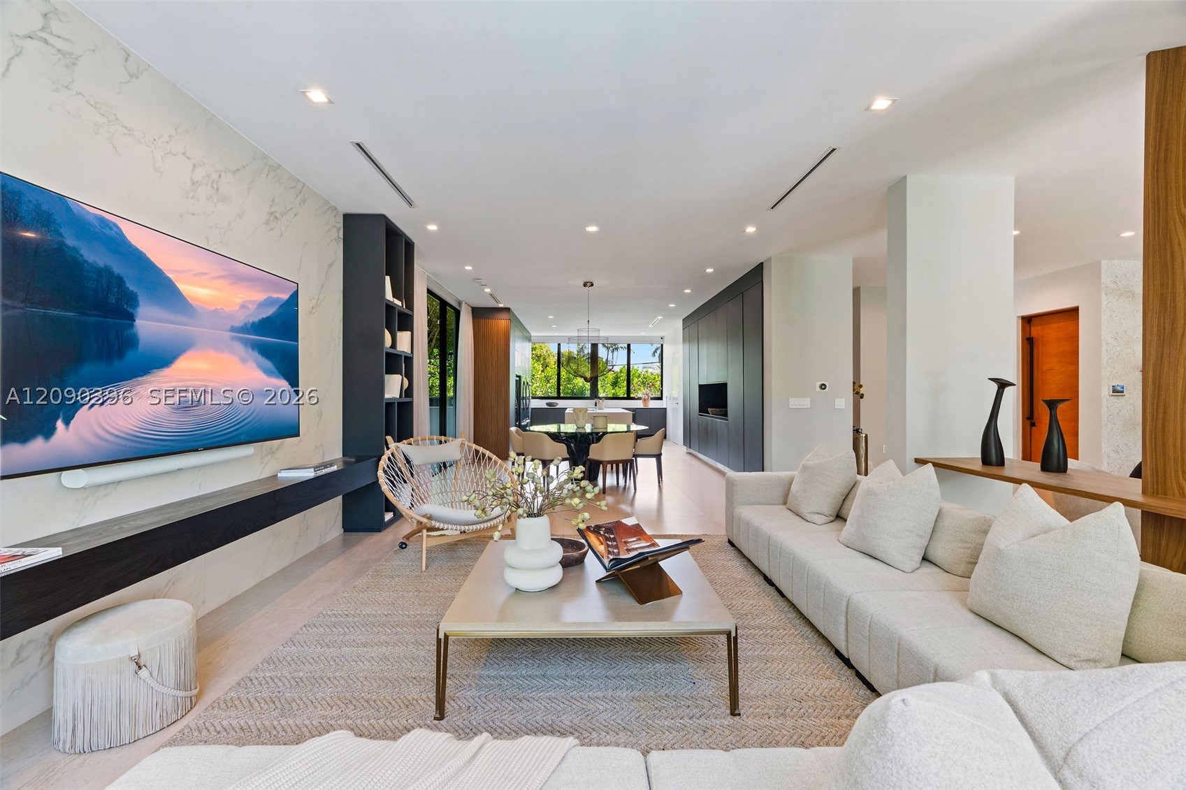 5701 N Bay Rd Miami Beach, FL 33140