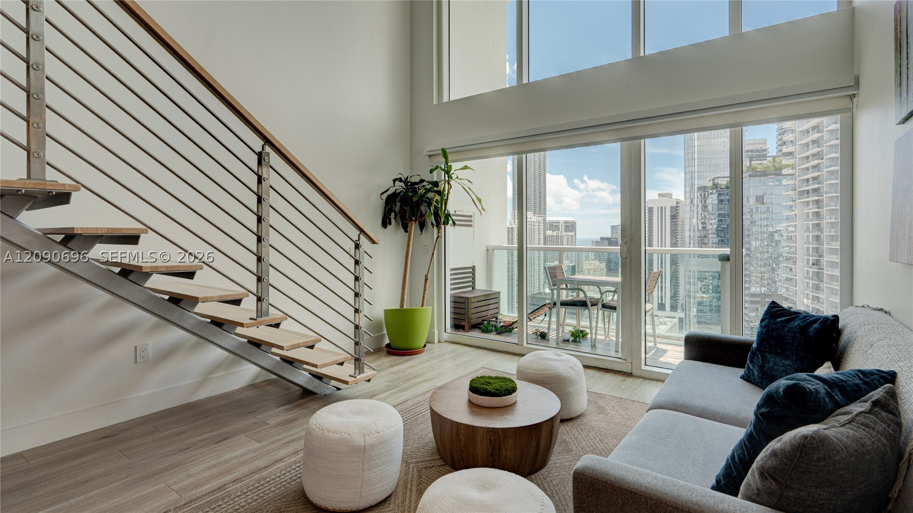 image Brickell on the River South11