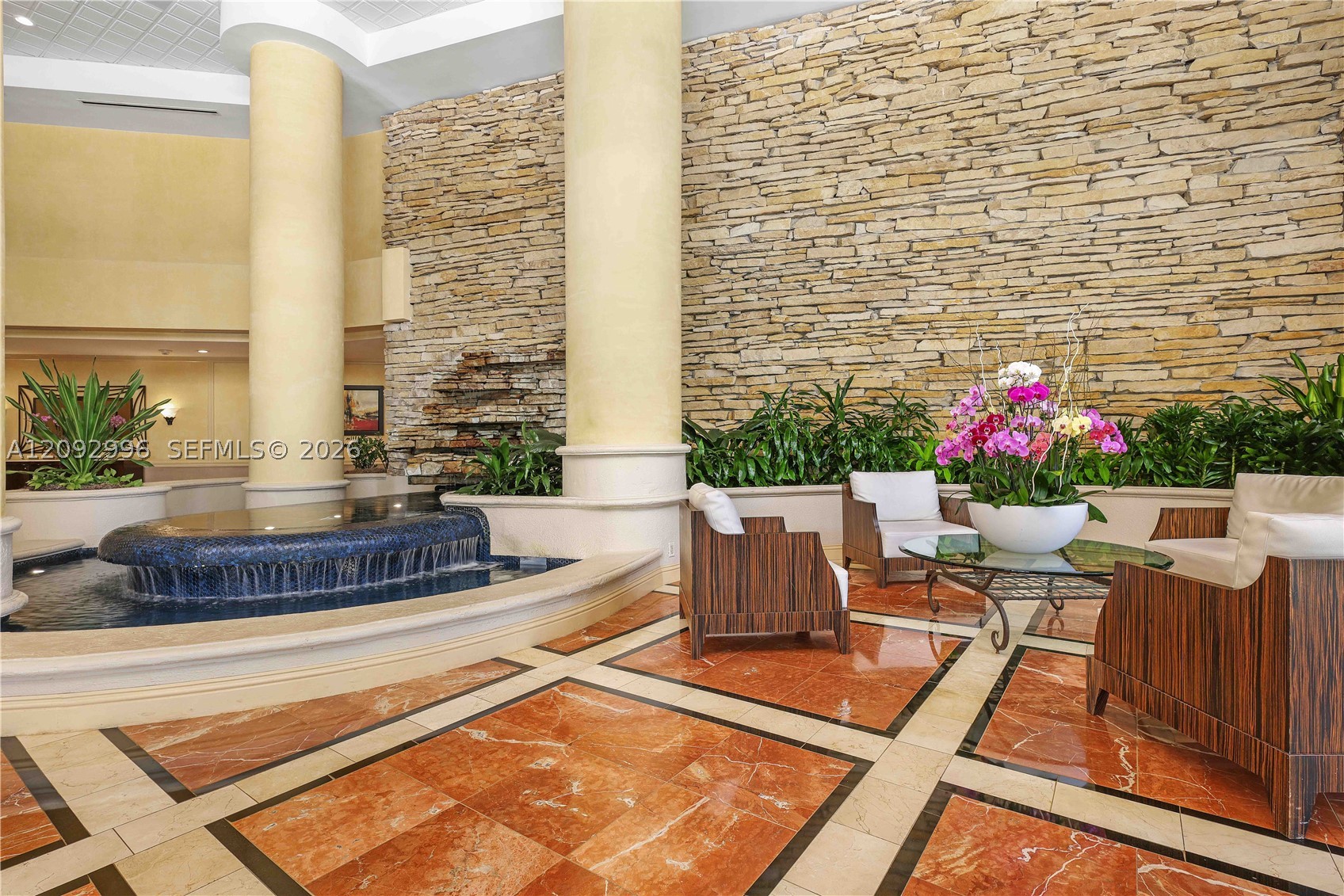 20281 E Country Clb Dr #307 Aventura, FL 33180
