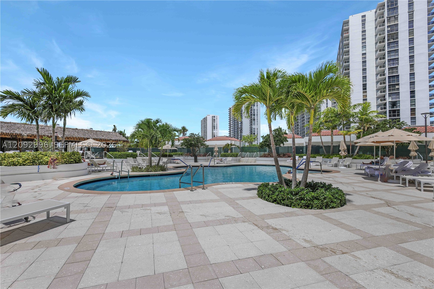 20281 E Country Clb Dr #307 Aventura, FL 33180