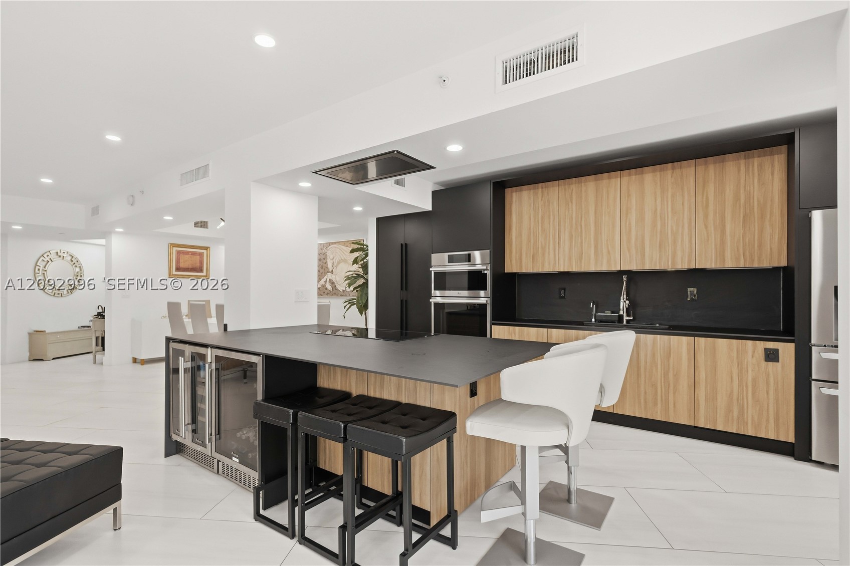 20281 E Country Clb Dr #307 Aventura, FL 33180