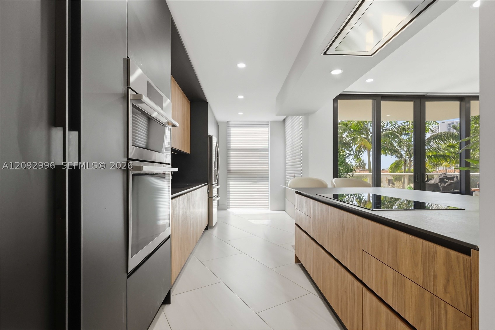 20281 E Country Clb Dr #307 Aventura, FL 33180