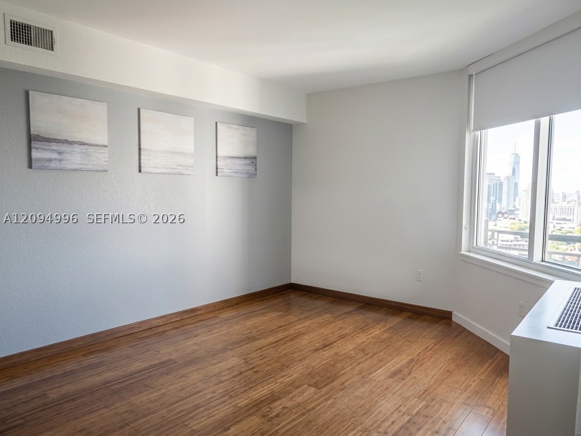 325 S Biscayne Blvd #2722 Miami, FL 33131