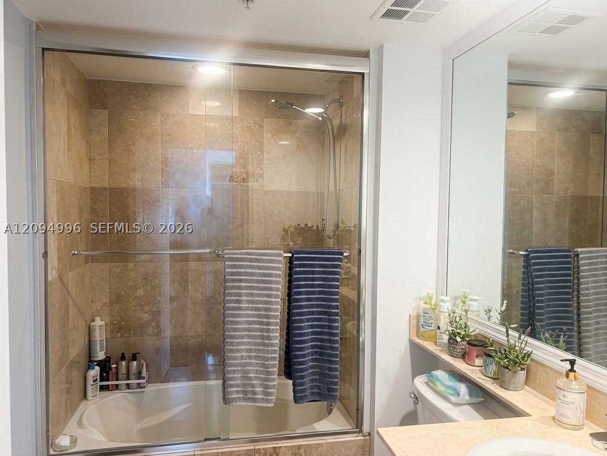 325 S Biscayne Blvd #2722 Miami, FL 33131