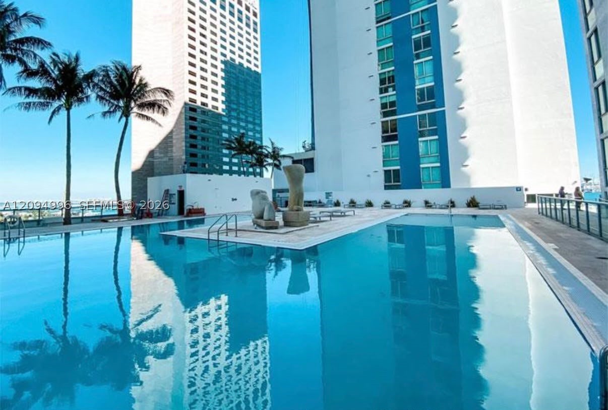 325 S Biscayne Blvd #2722 Miami, FL 33131