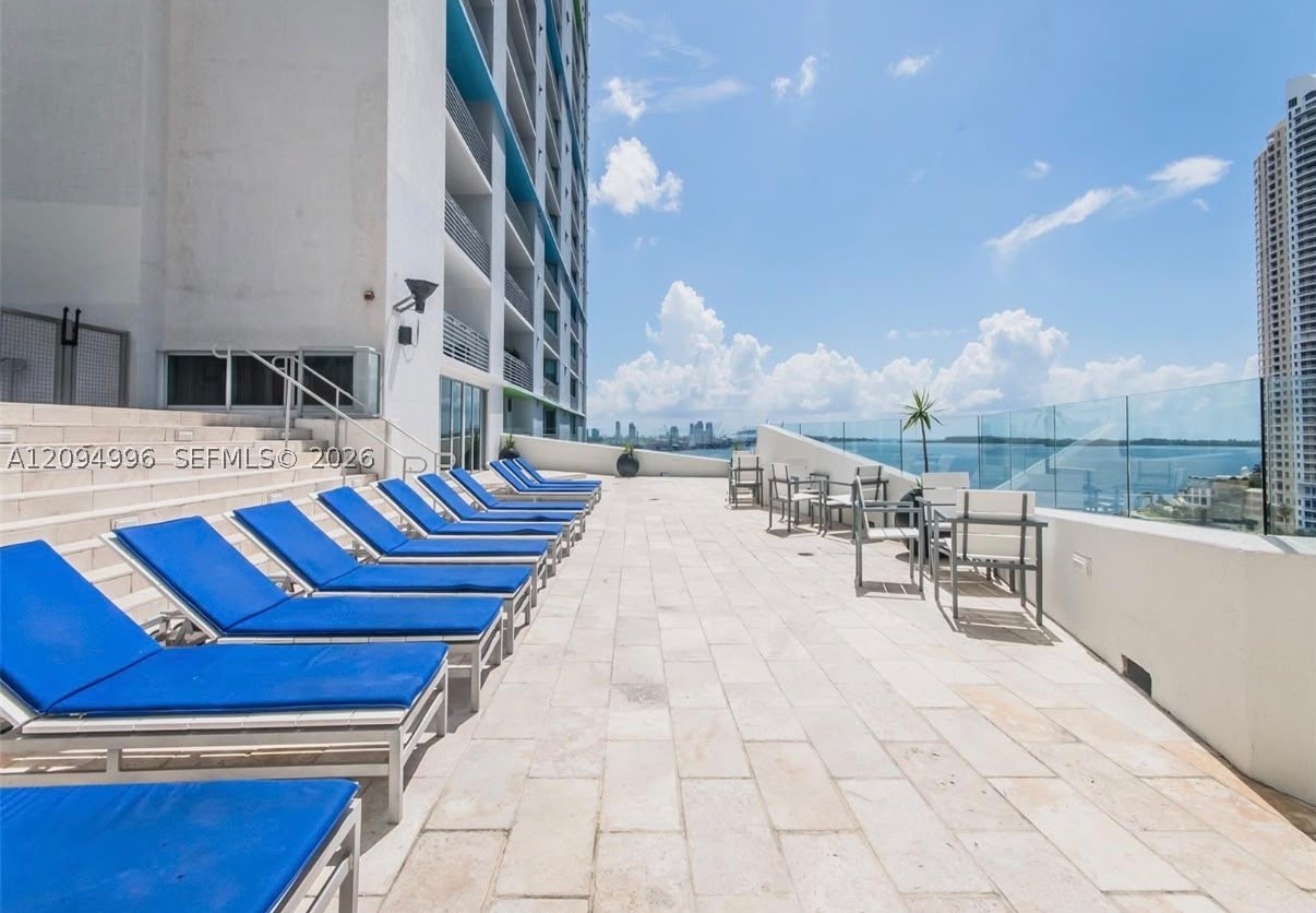 325 S Biscayne Blvd #2722 Miami, FL 33131