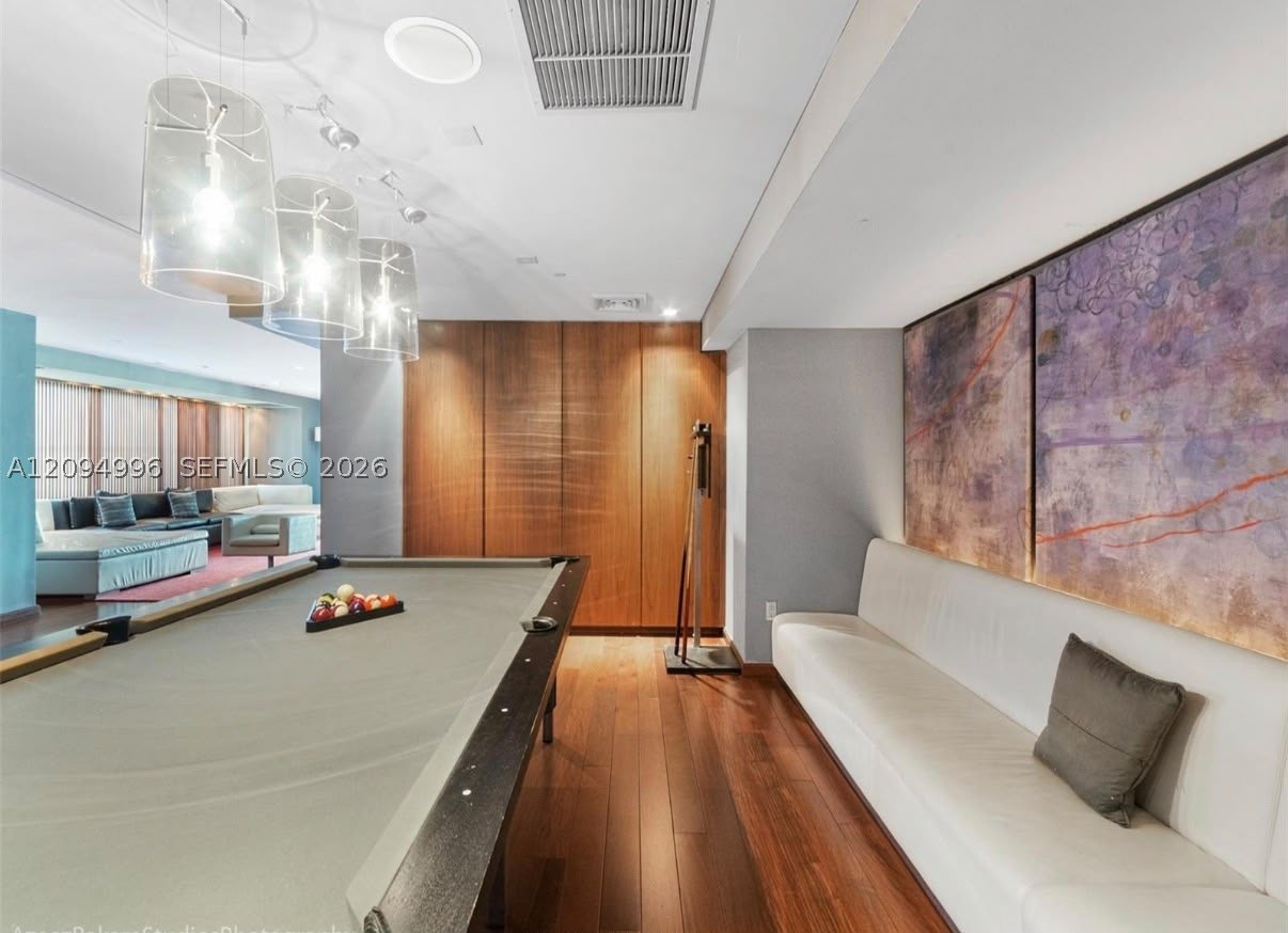 325 S Biscayne Blvd #2722 Miami, FL 33131
