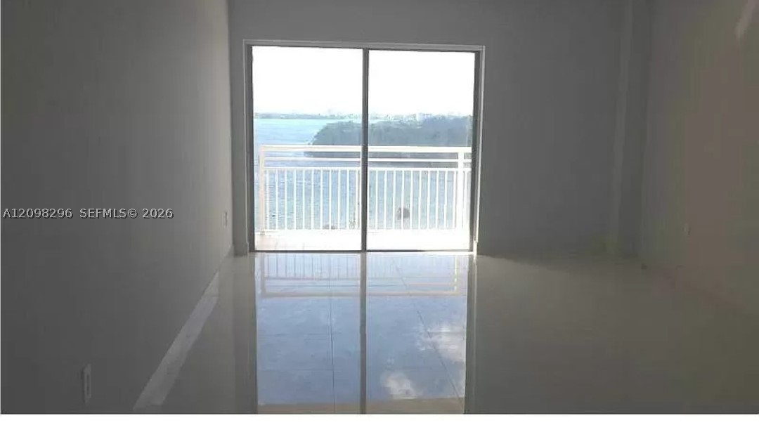 400 Kings Pt Dr #1004