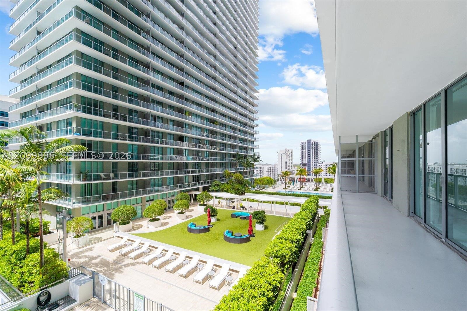 image Axis on Brickell North38