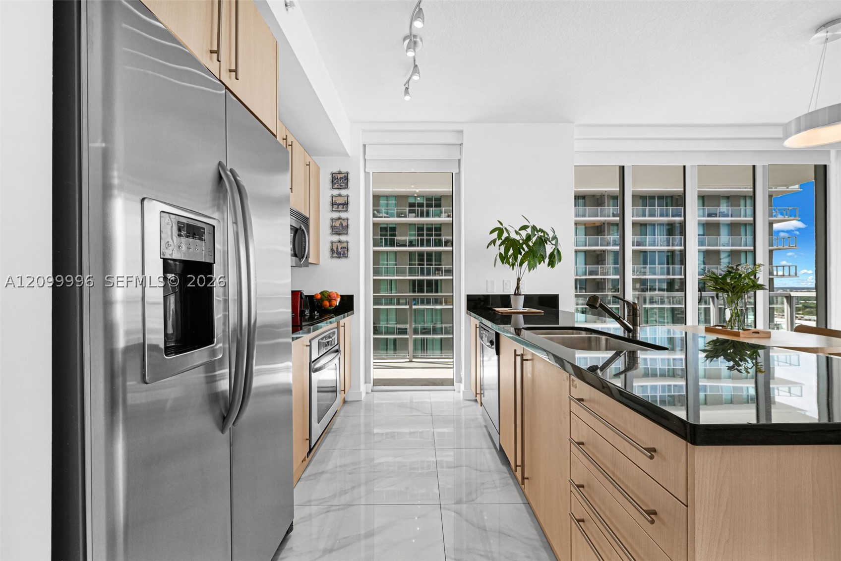 image Axis on Brickell North3