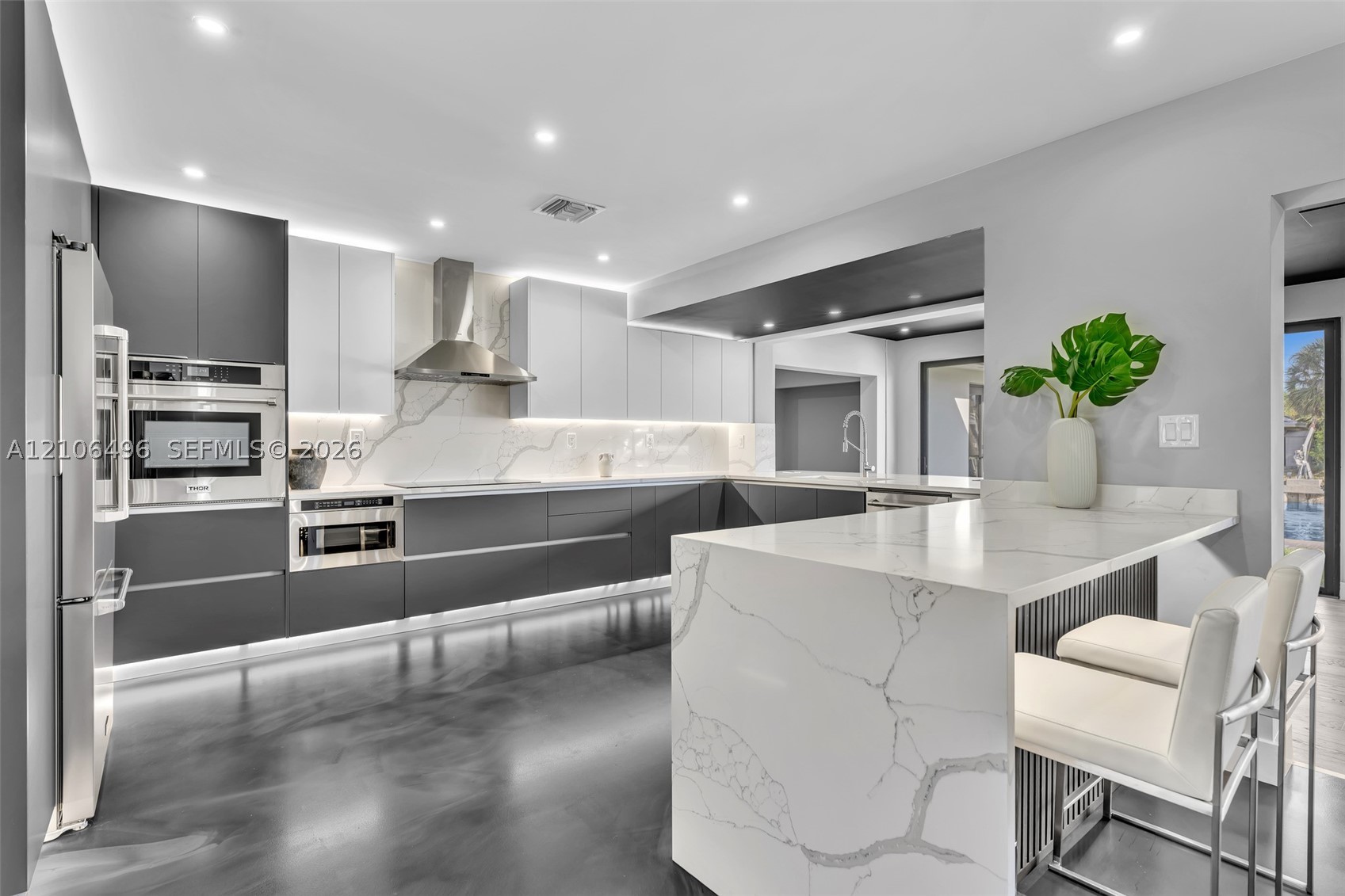 1170 Fairview Ln Singer Island, FL 33404