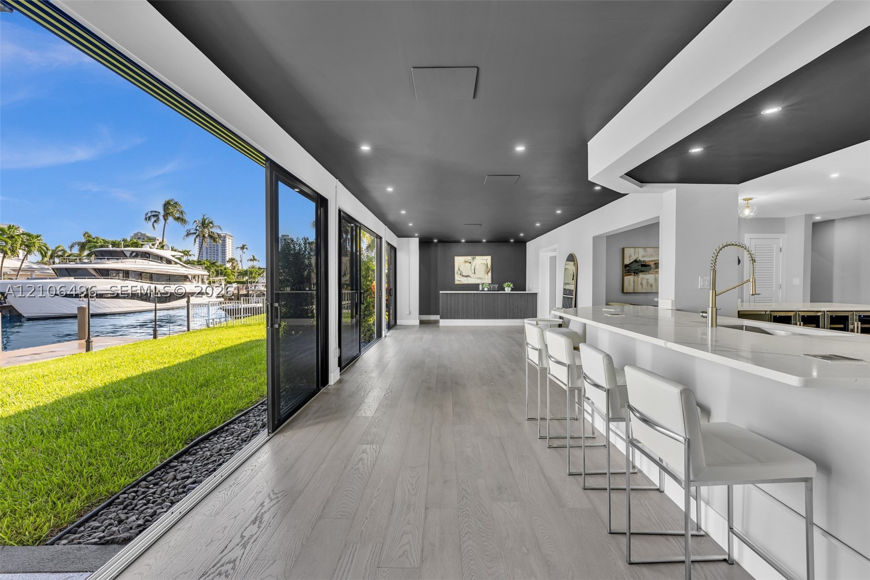 1170 Fairview Ln Singer Island, FL 33404