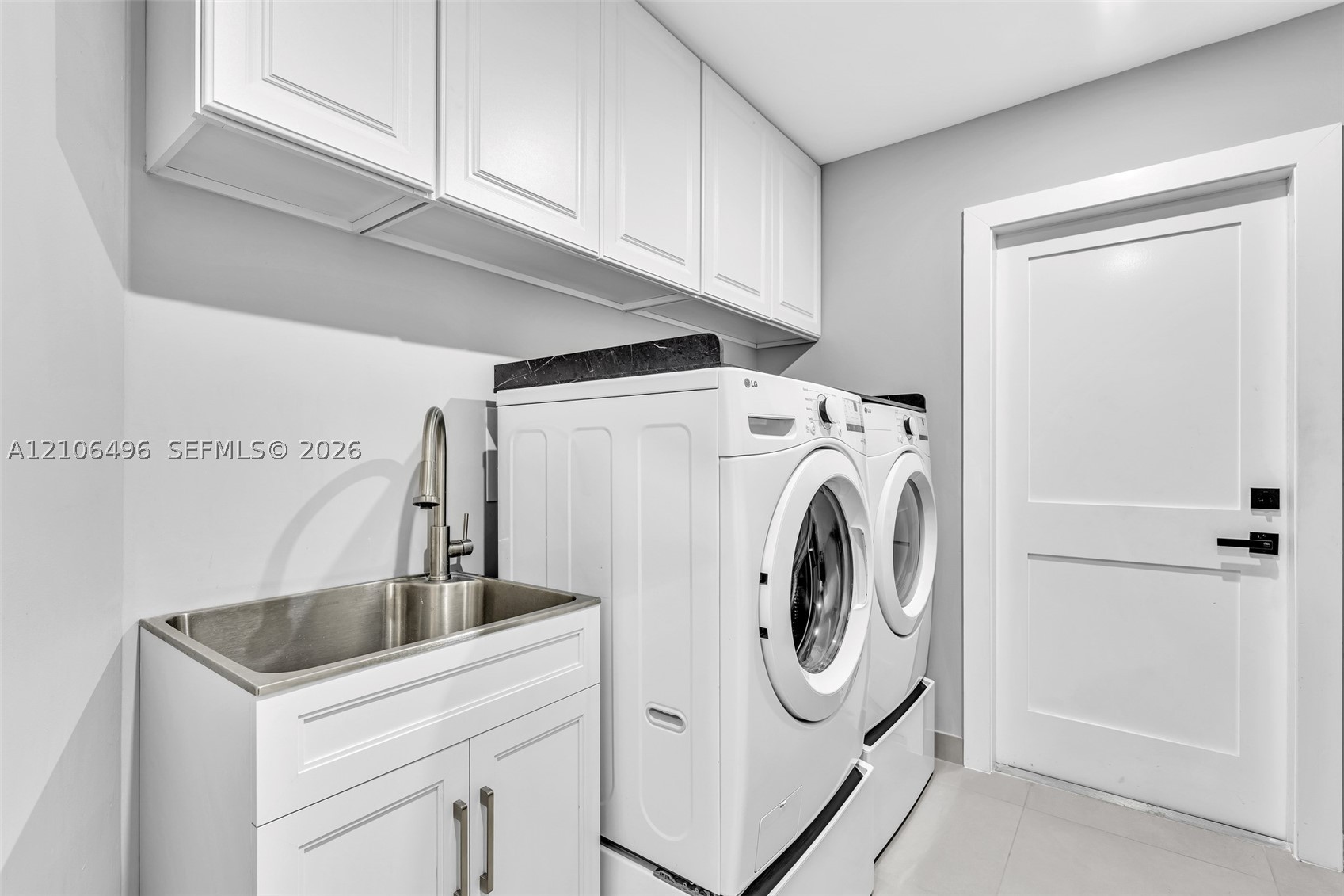 1170 Fairview Ln Singer Island, FL 33404