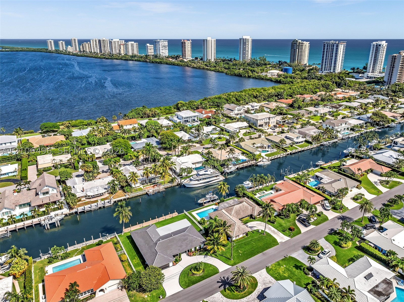 1170 Fairview Ln Singer Island, FL 33404