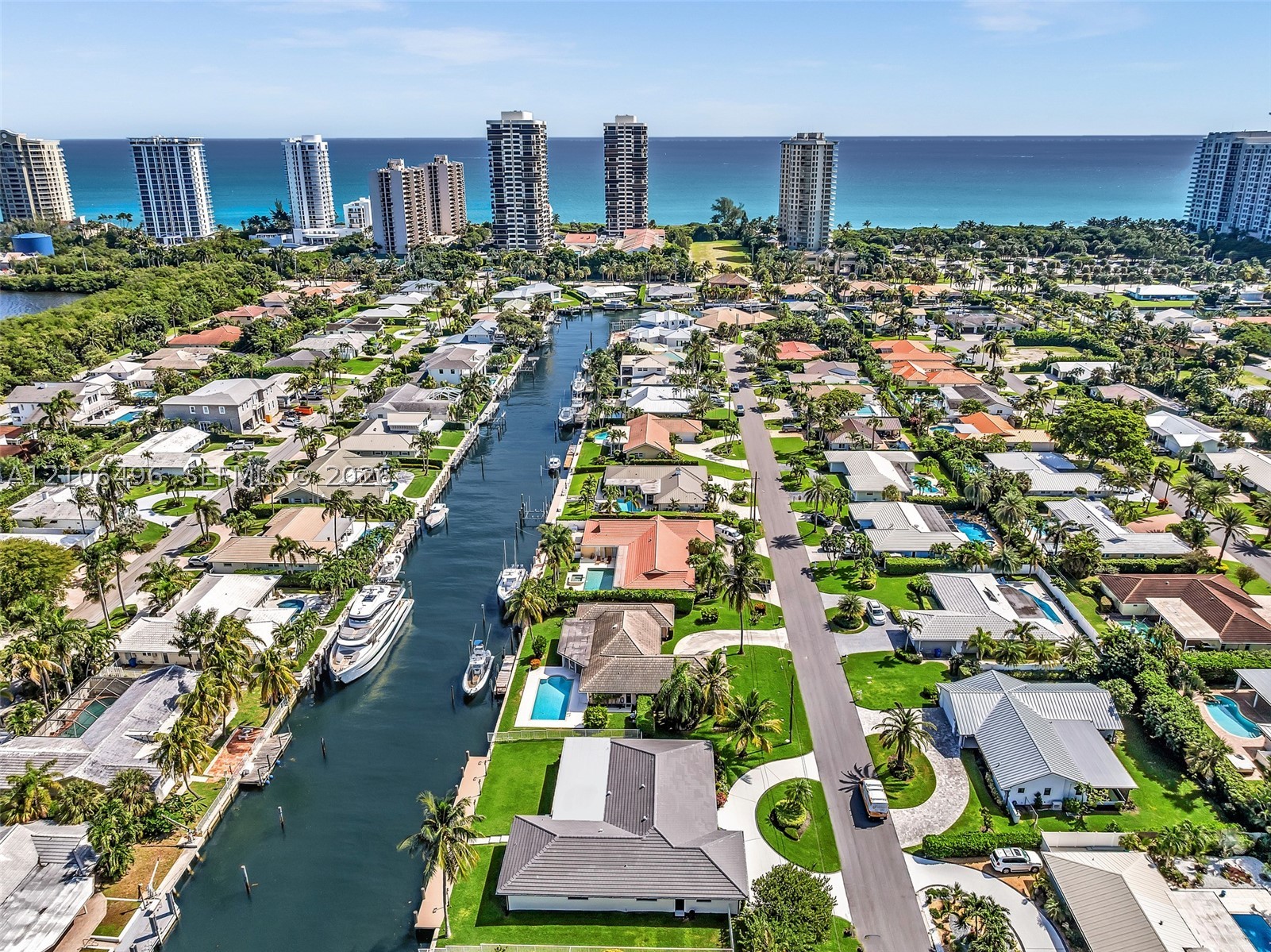 1170 Fairview Ln Singer Island, FL 33404