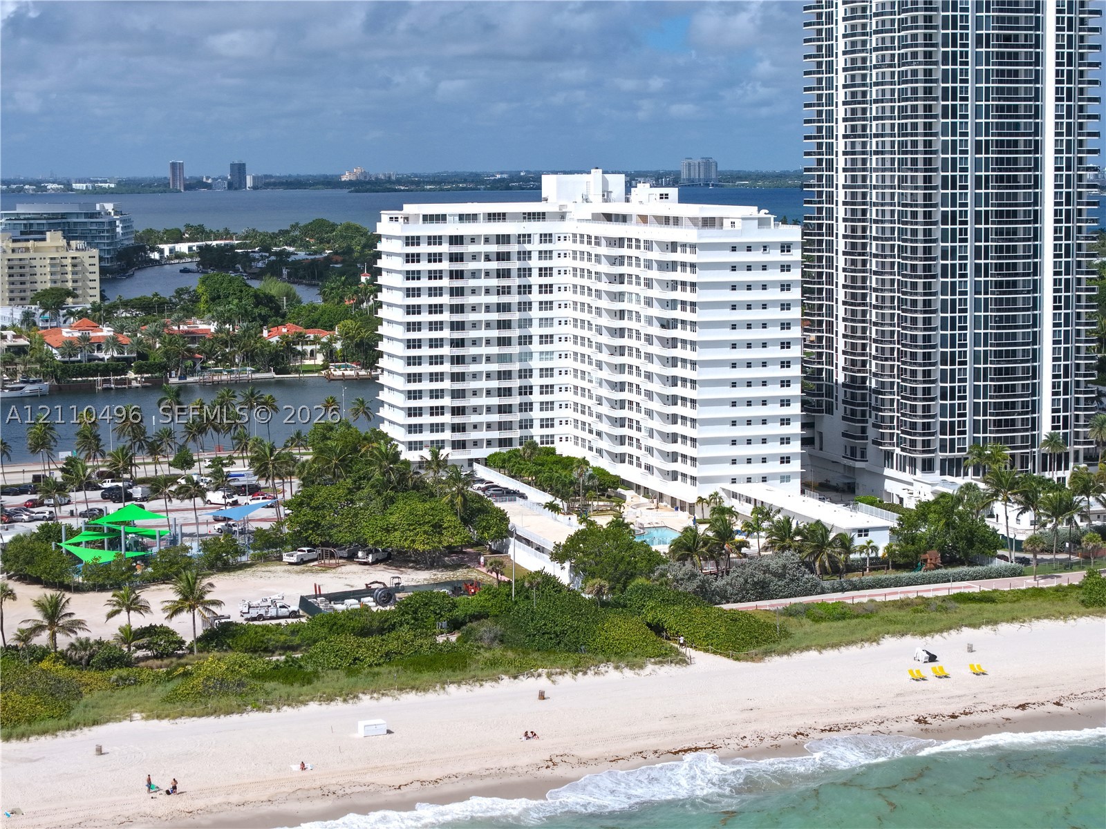 4747 Collins Ave #306