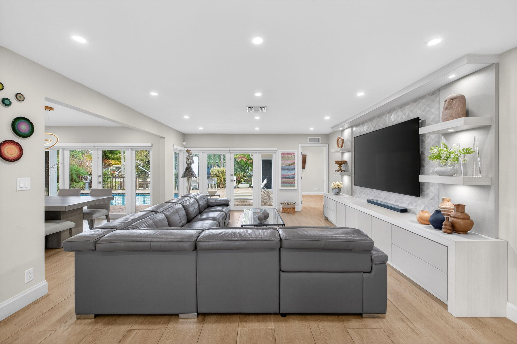 2760 NE 55th Fort Lauderdale, FL 33308