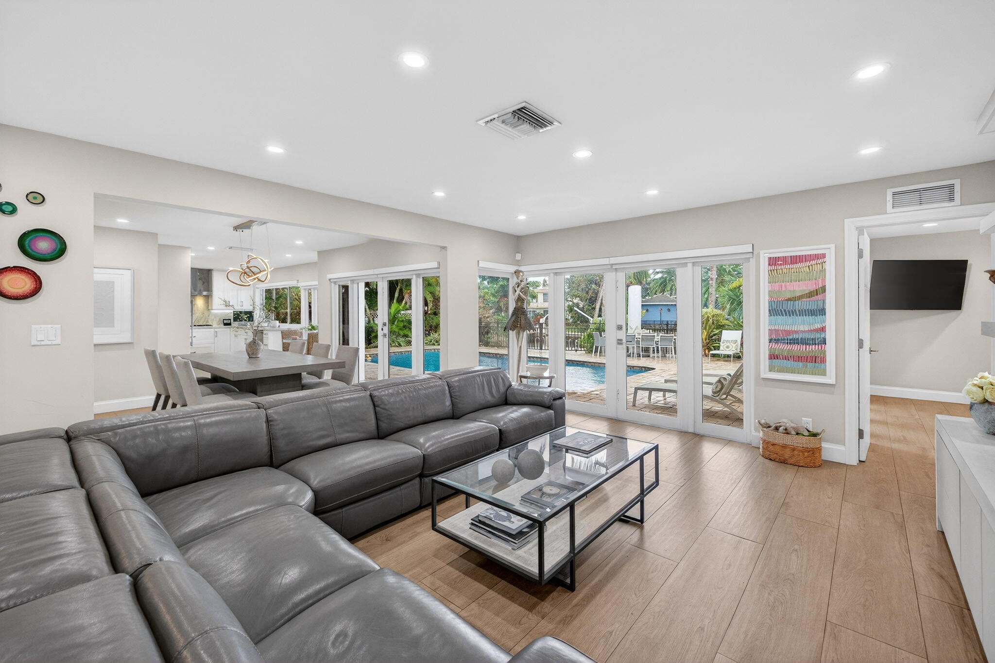 2760 NE 55th Fort Lauderdale, FL 33308