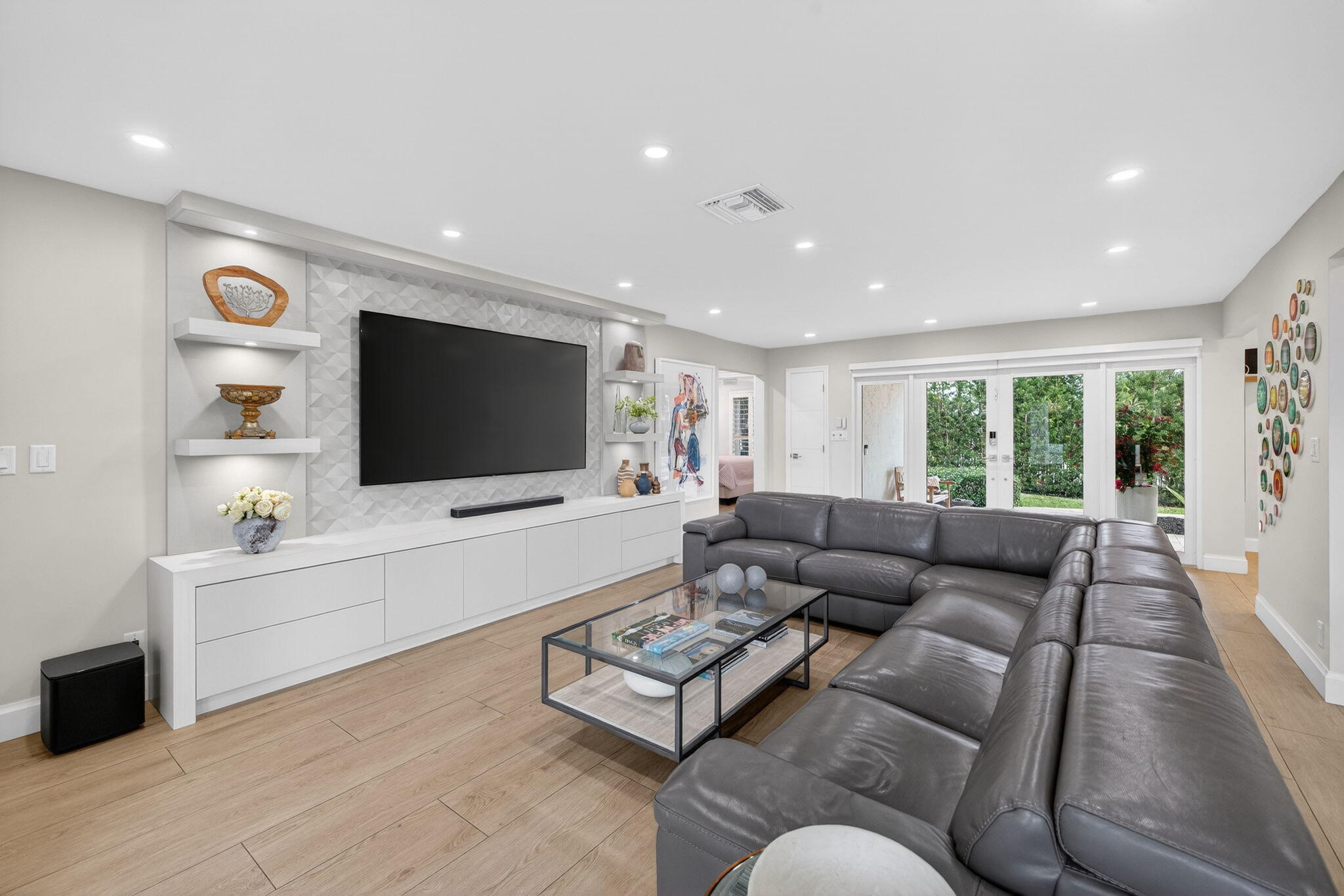 2760 NE 55th Fort Lauderdale, FL 33308