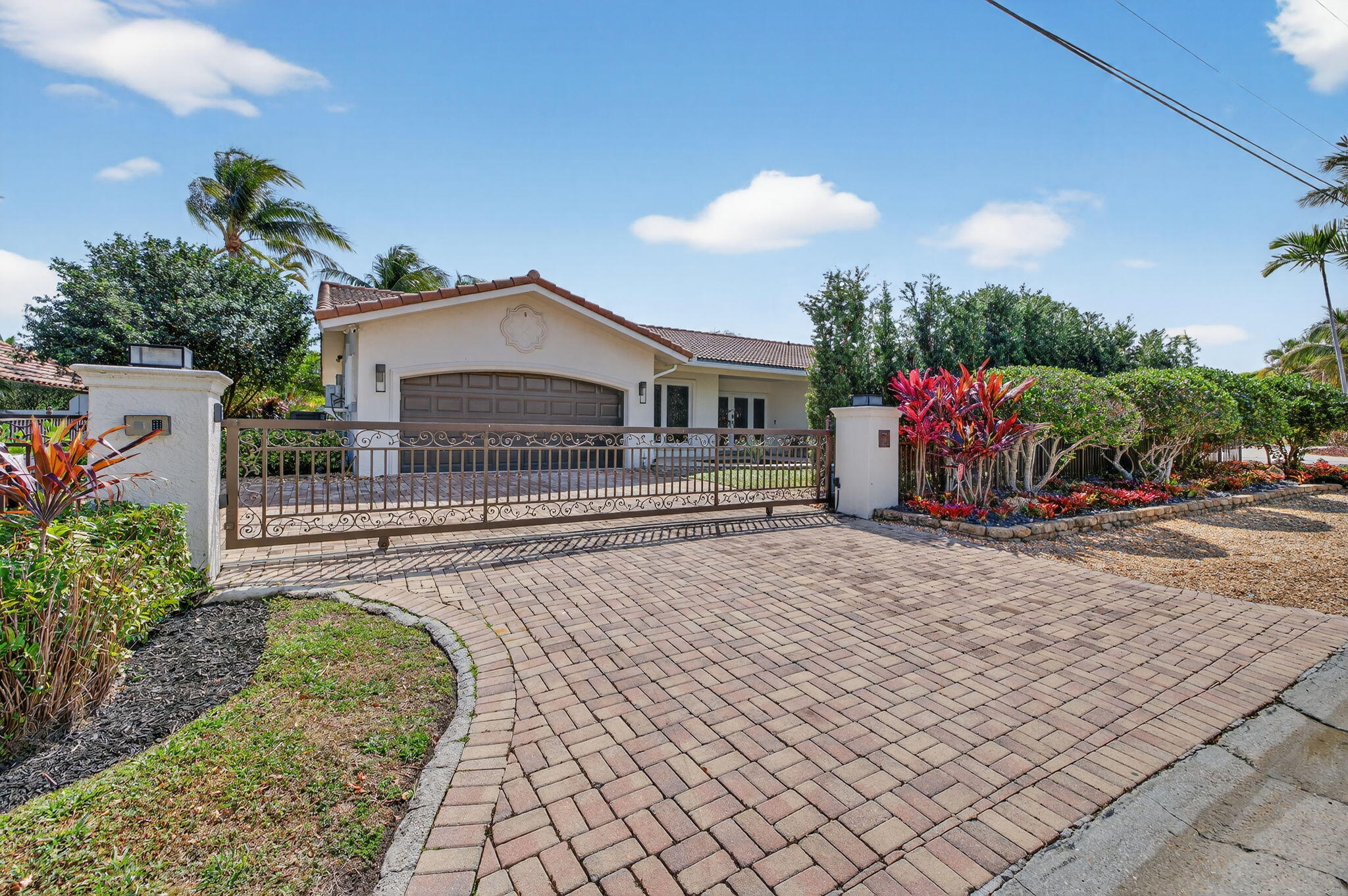 2760 NE 55th Fort Lauderdale, FL 33308