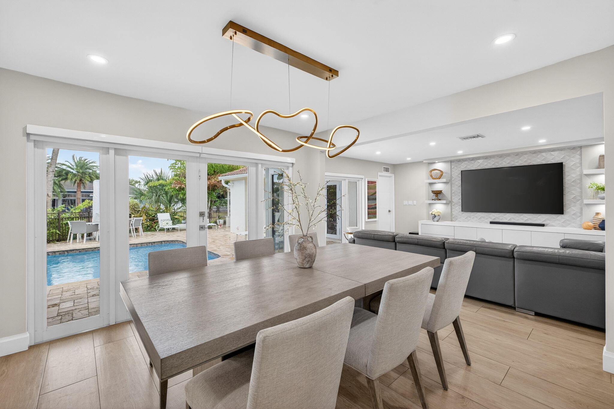 2760 NE 55th Fort Lauderdale, FL 33308