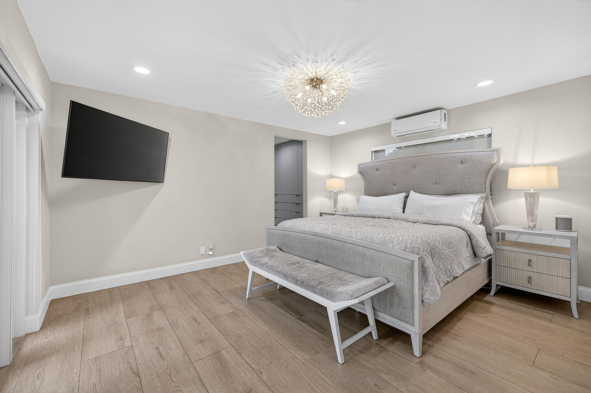 2760 NE 55th Fort Lauderdale, FL 33308