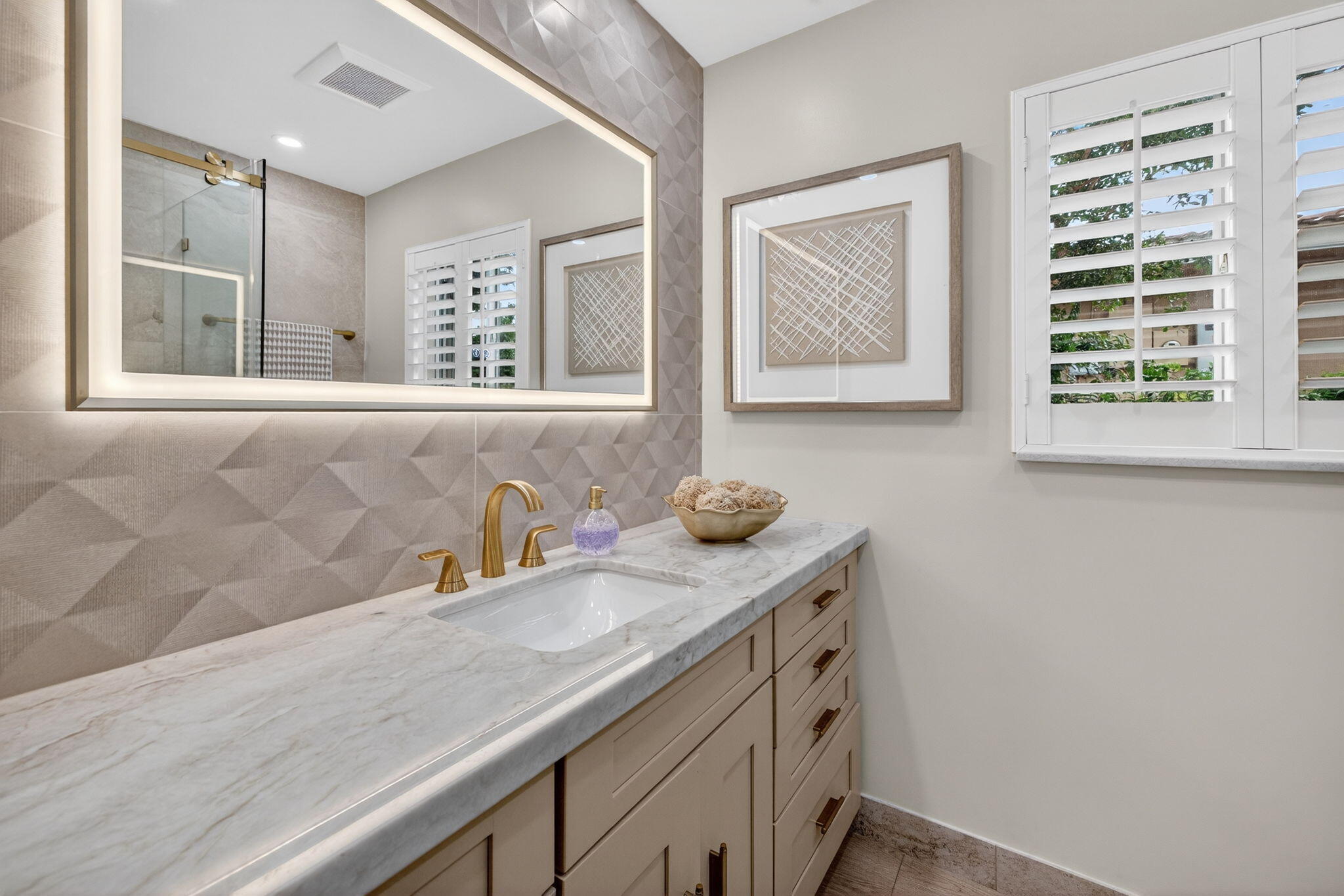 2760 NE 55th Fort Lauderdale, FL 33308