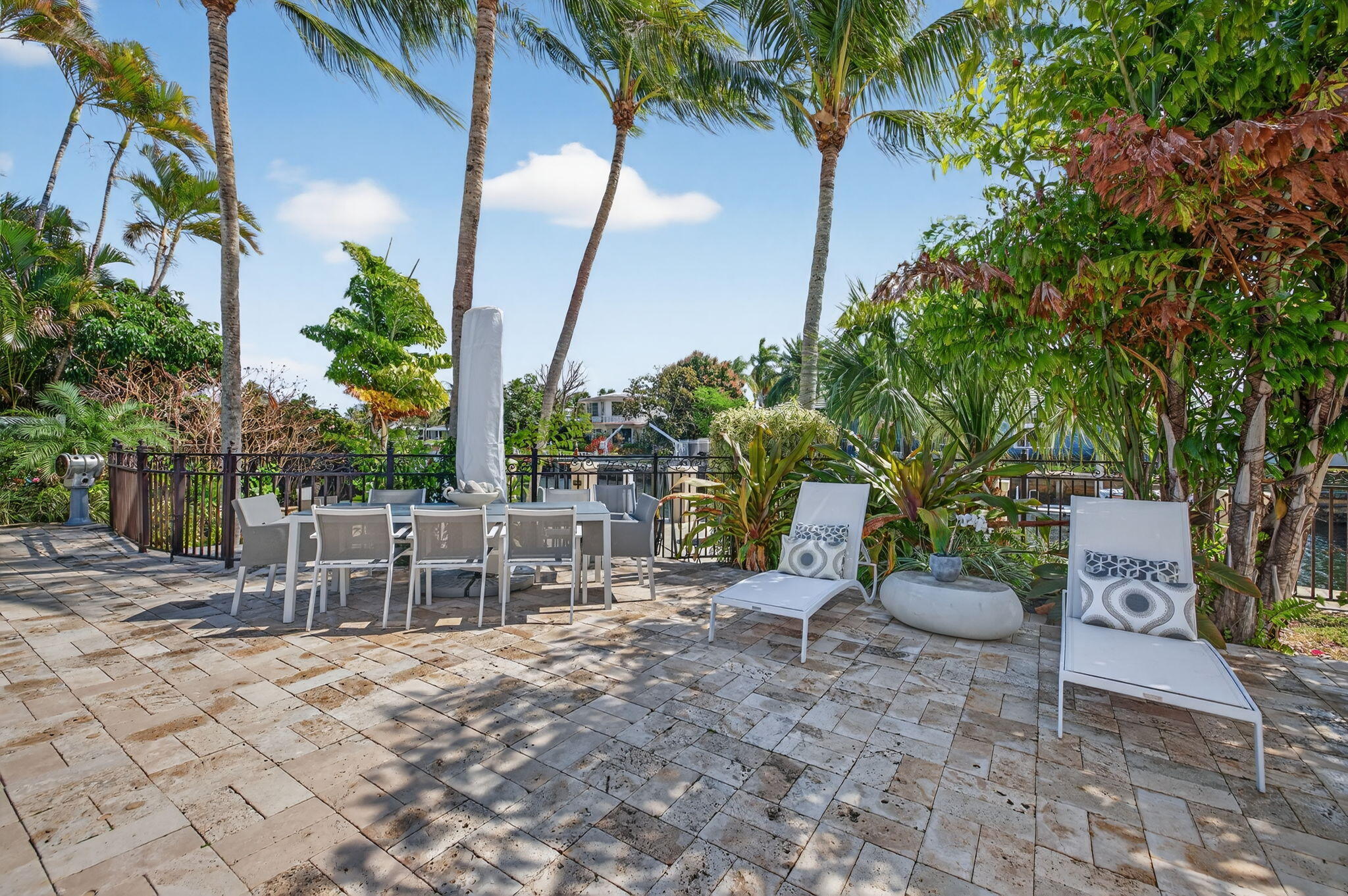 2760 NE 55th Fort Lauderdale, FL 33308