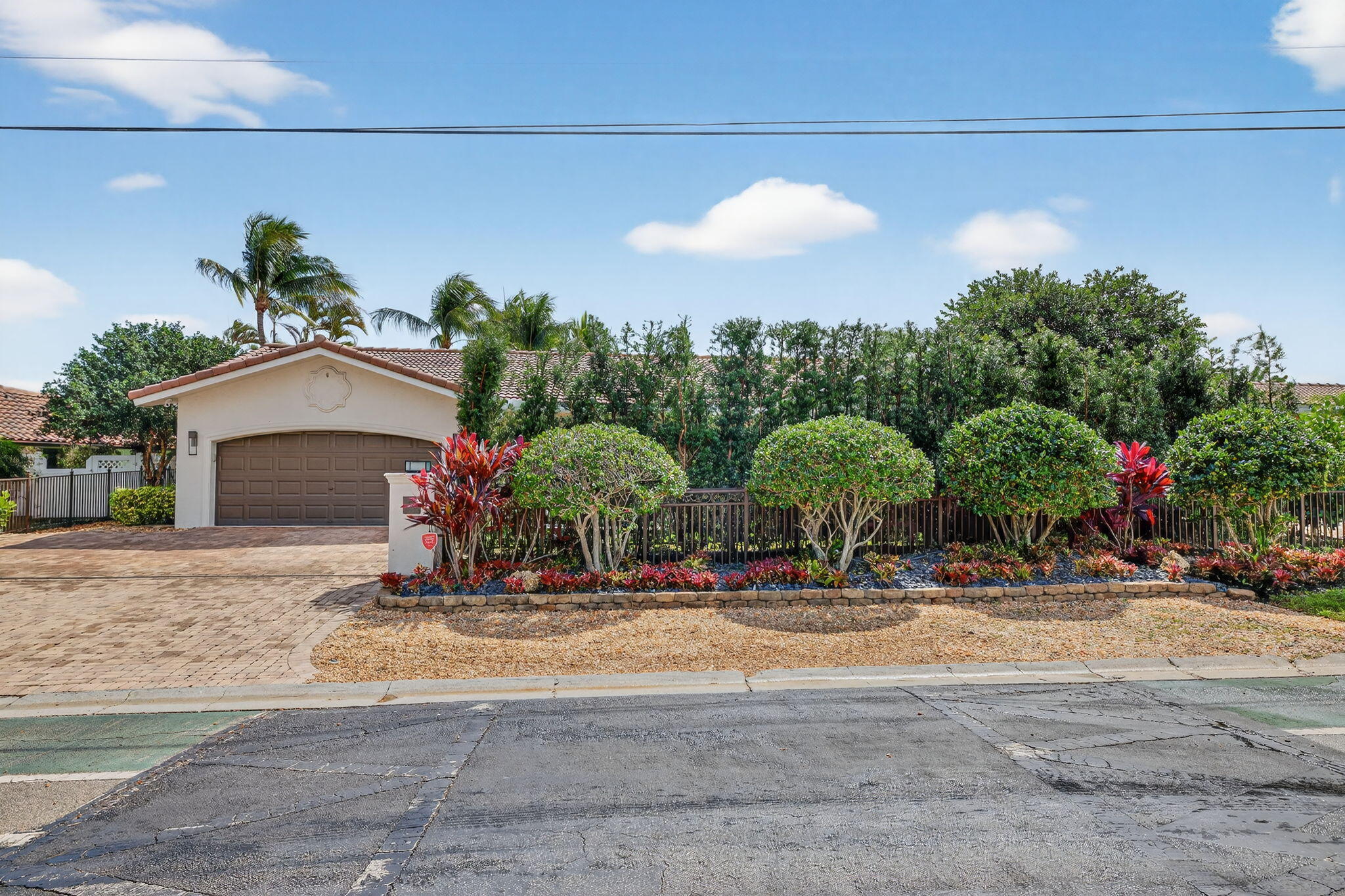 2760 NE 55th Fort Lauderdale, FL 33308