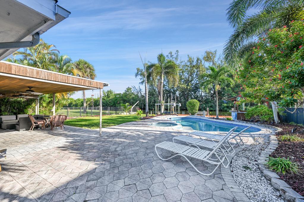 4405 SW 35th Fort Lauderdale, FL 33312