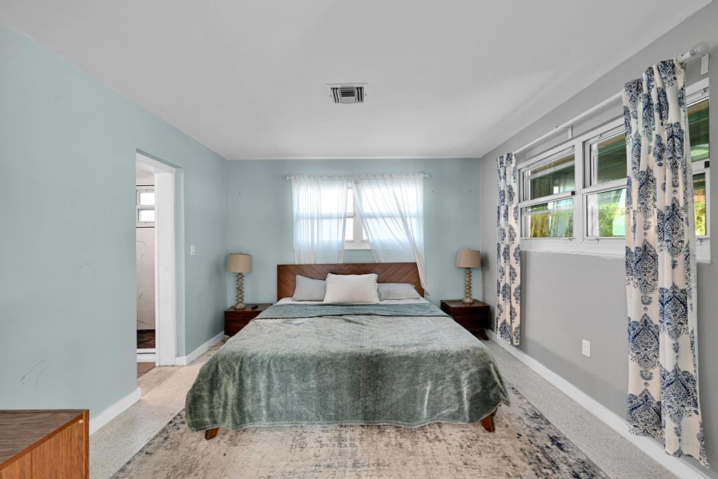 4405 SW 35th Fort Lauderdale, FL 33312