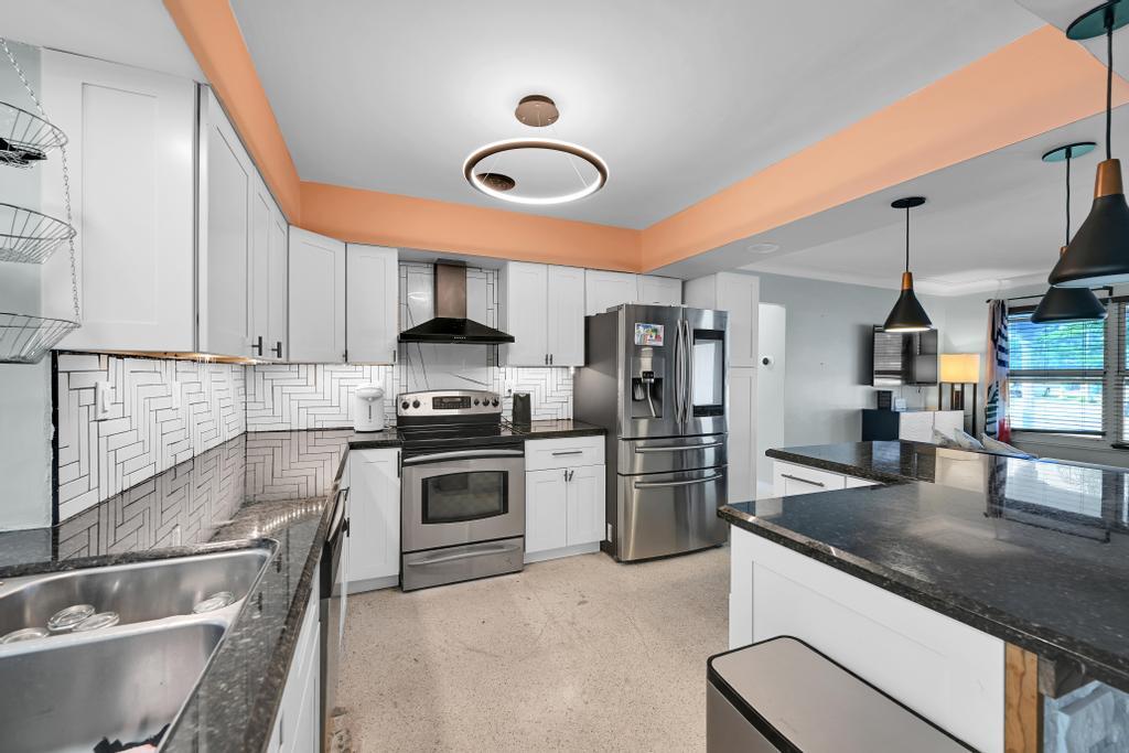 4405 SW 35th Fort Lauderdale, FL 33312