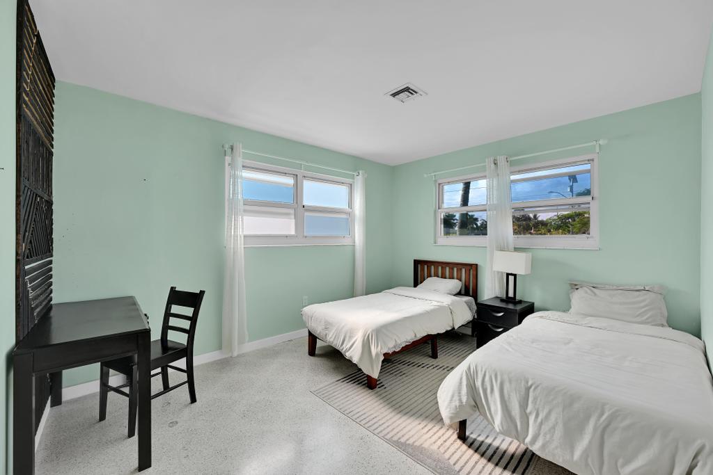 4405 SW 35th Fort Lauderdale, FL 33312