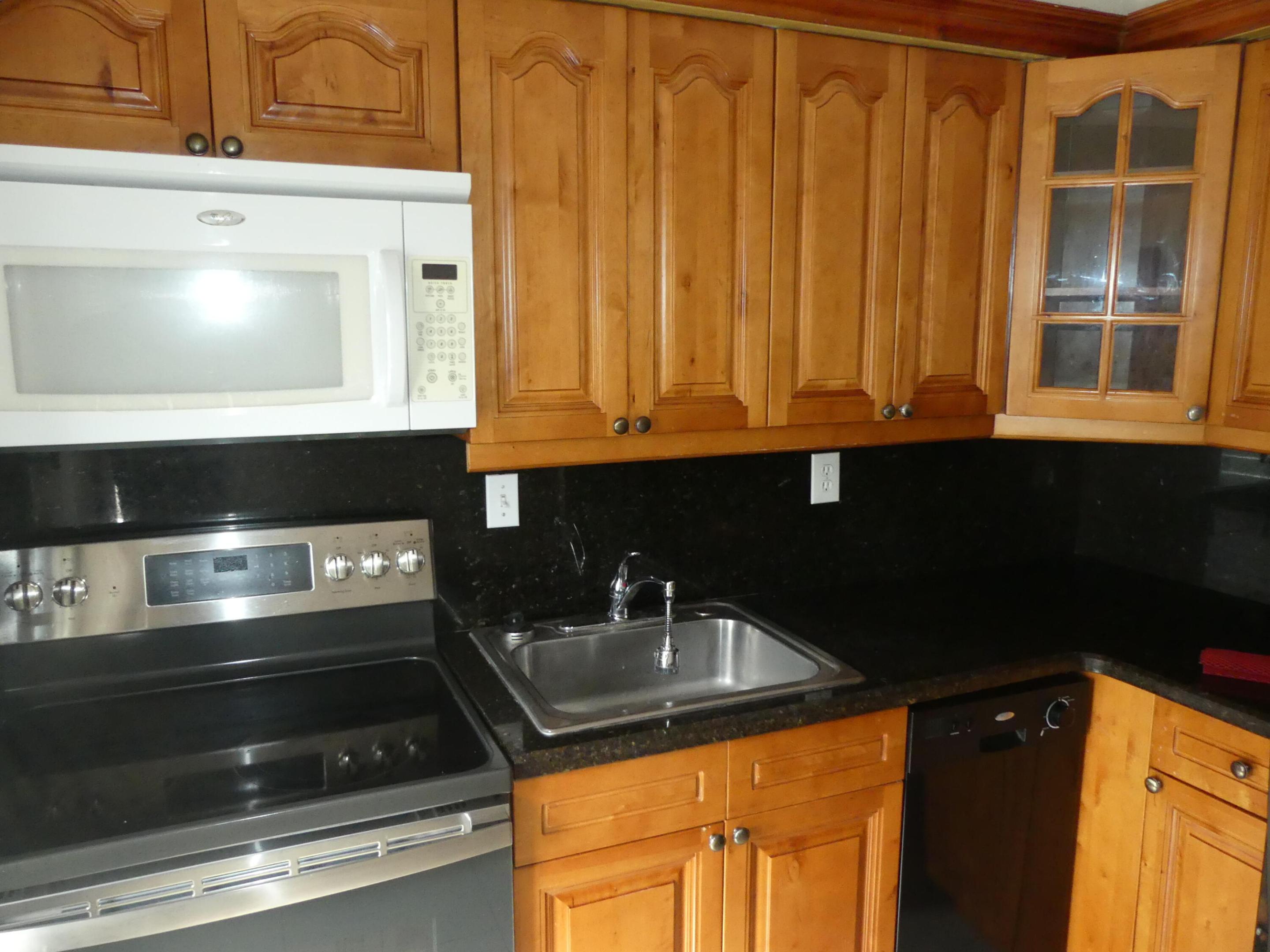 2247 Taylor #1-8 Hollywood, FL 33020