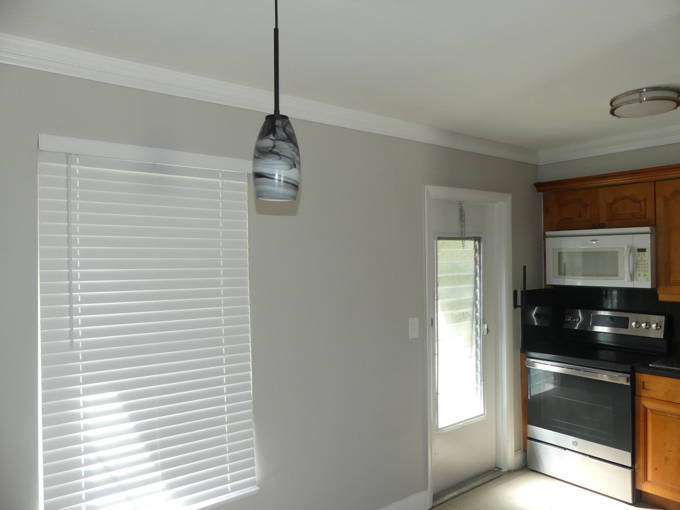 2247 Taylor #1-8 Hollywood, FL 33020