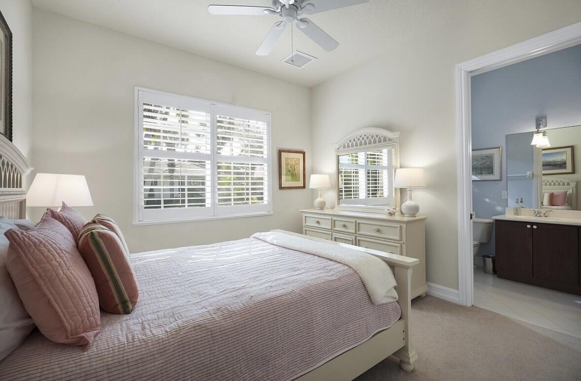 9078 Castle Harbour Vero Beach, FL 32963