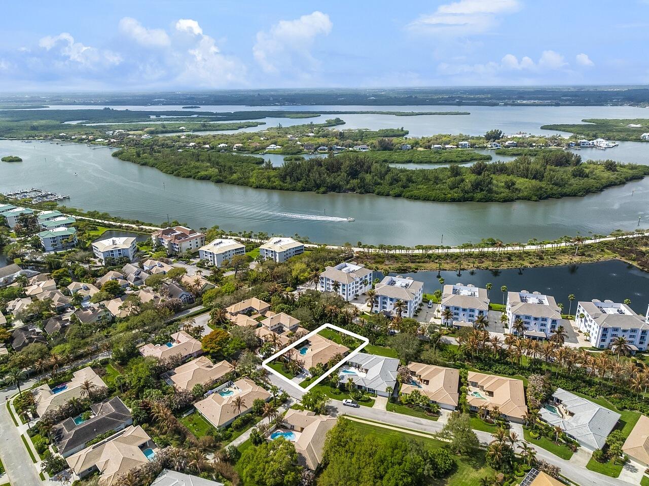 9078 Castle Harbour Vero Beach, FL 32963