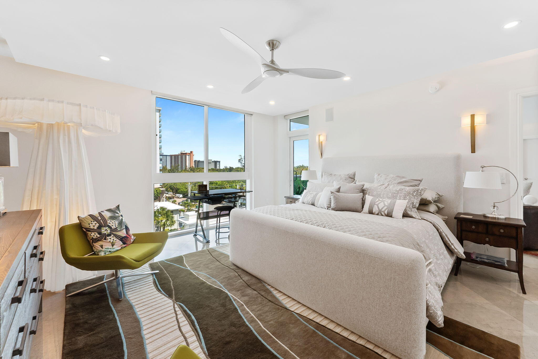 715 Bayshore #606 Fort Lauderdale, FL 33304