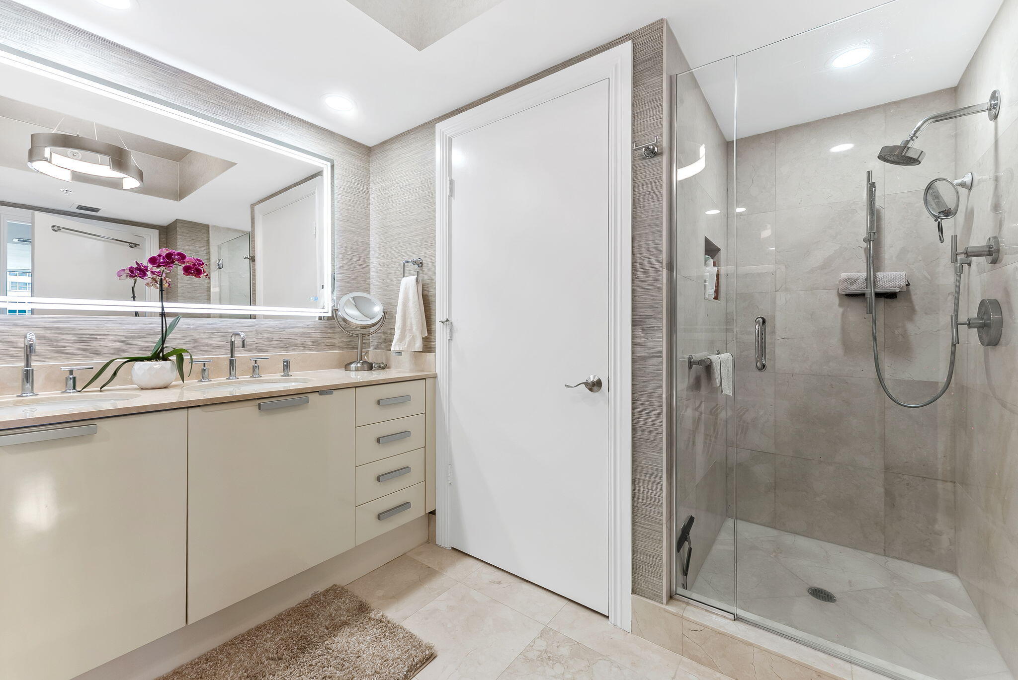 715 Bayshore #606 Fort Lauderdale, FL 33304