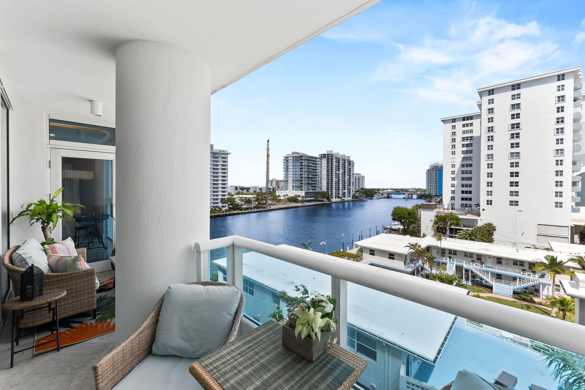 715 Bayshore #606 Fort Lauderdale, FL 33304