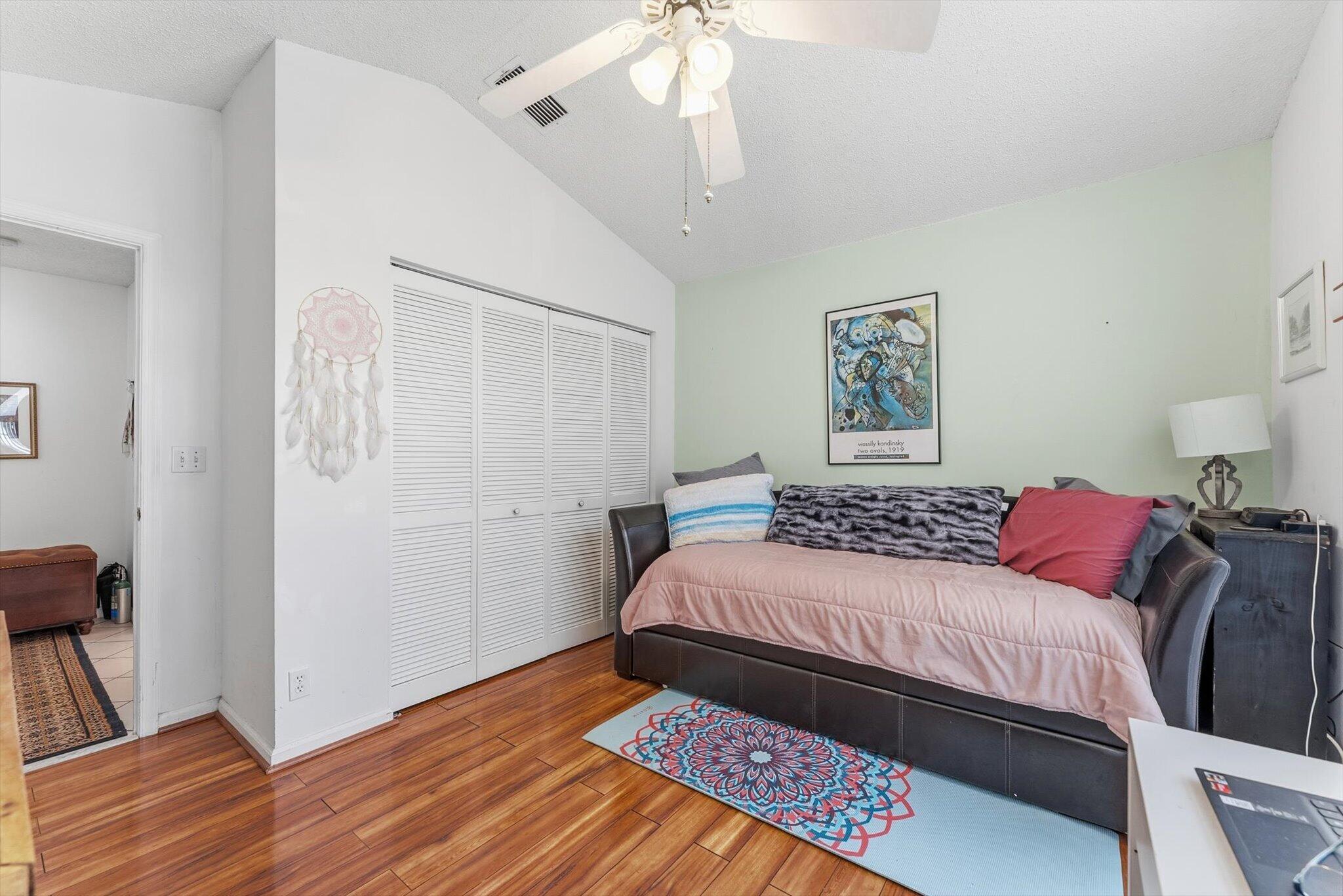 1352 E Fairfax Cir Boynton Beach, FL 33436