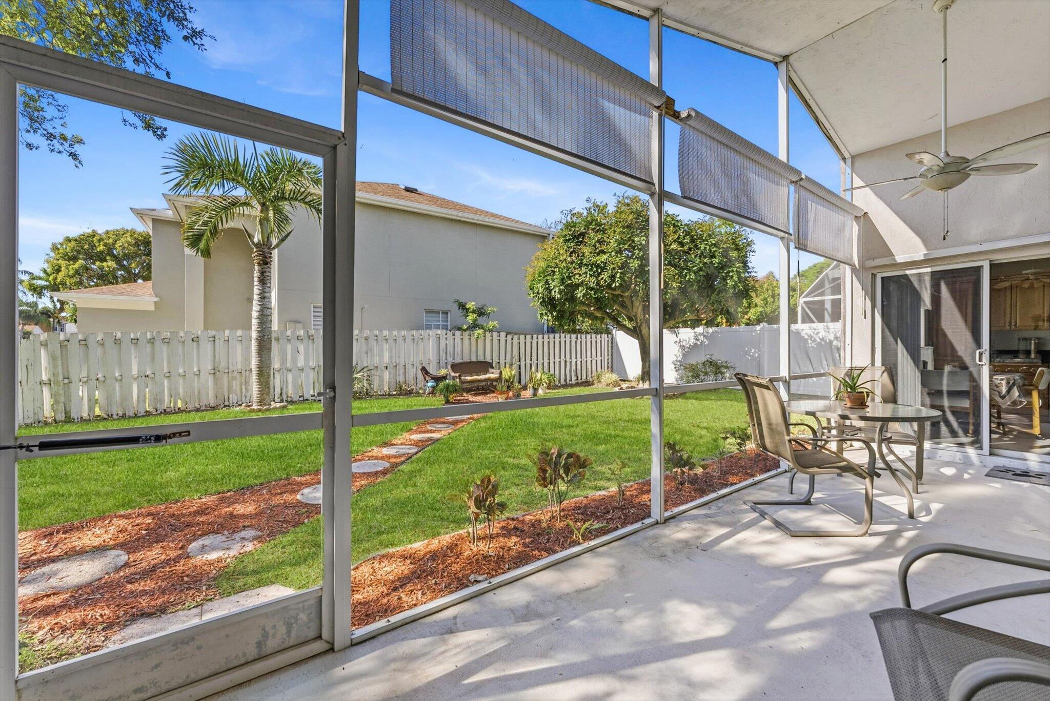 1352 E Fairfax Cir Boynton Beach, FL 33436