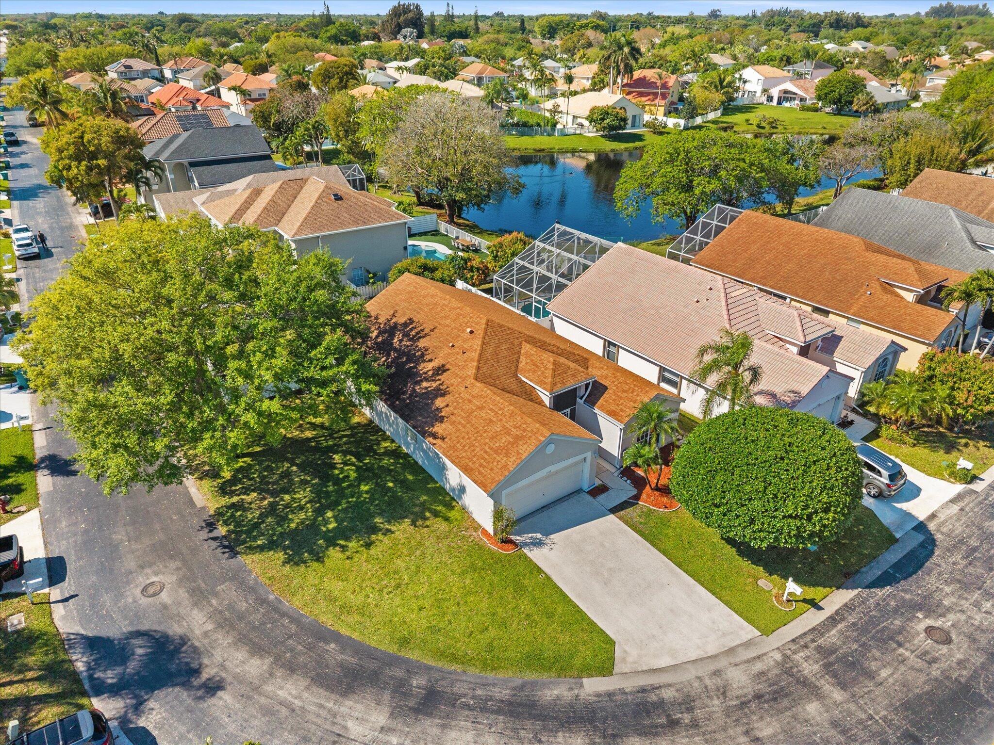 1352 E Fairfax Cir Boynton Beach, FL 33436