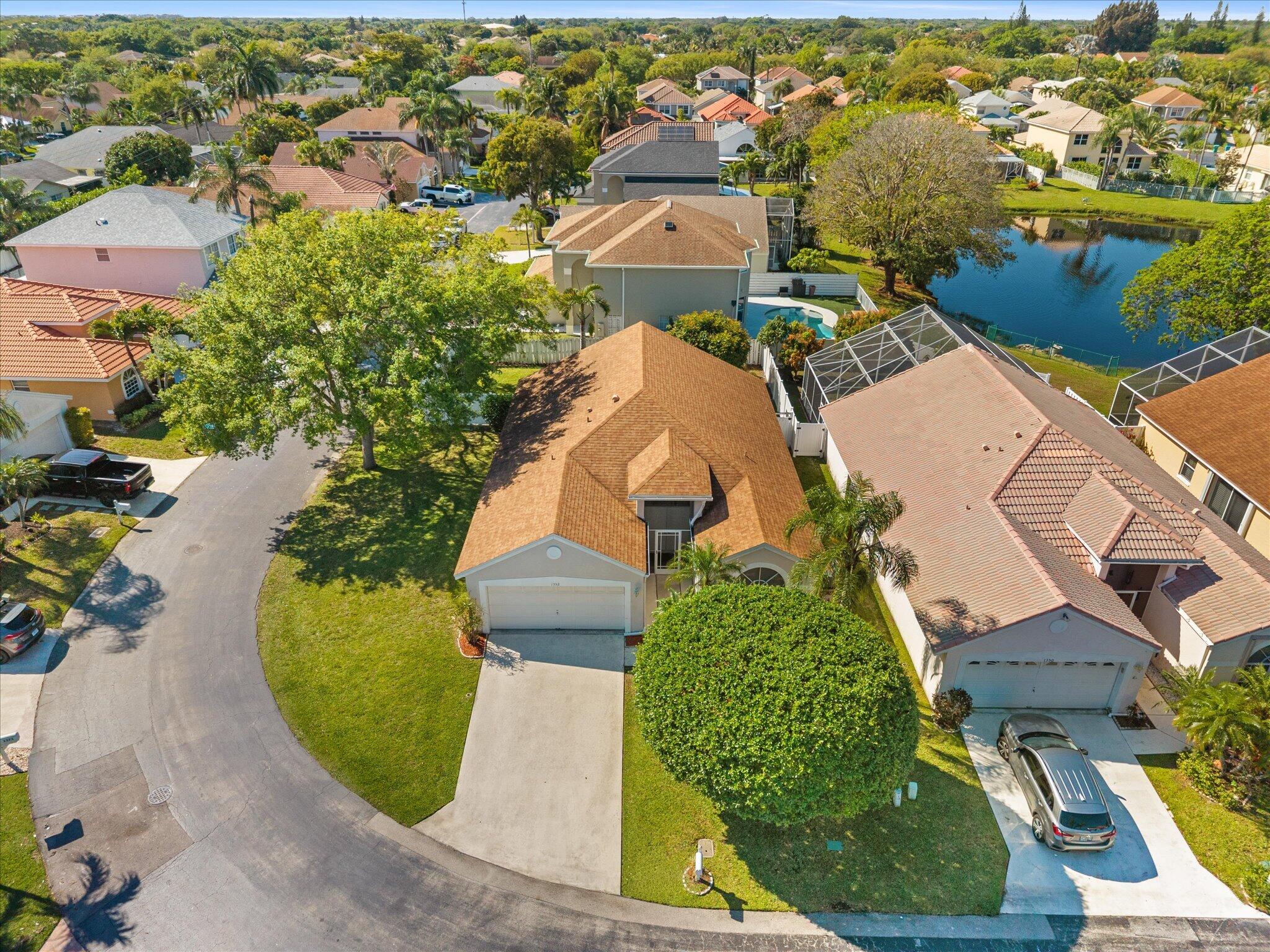 1352 E Fairfax Cir Boynton Beach, FL 33436
