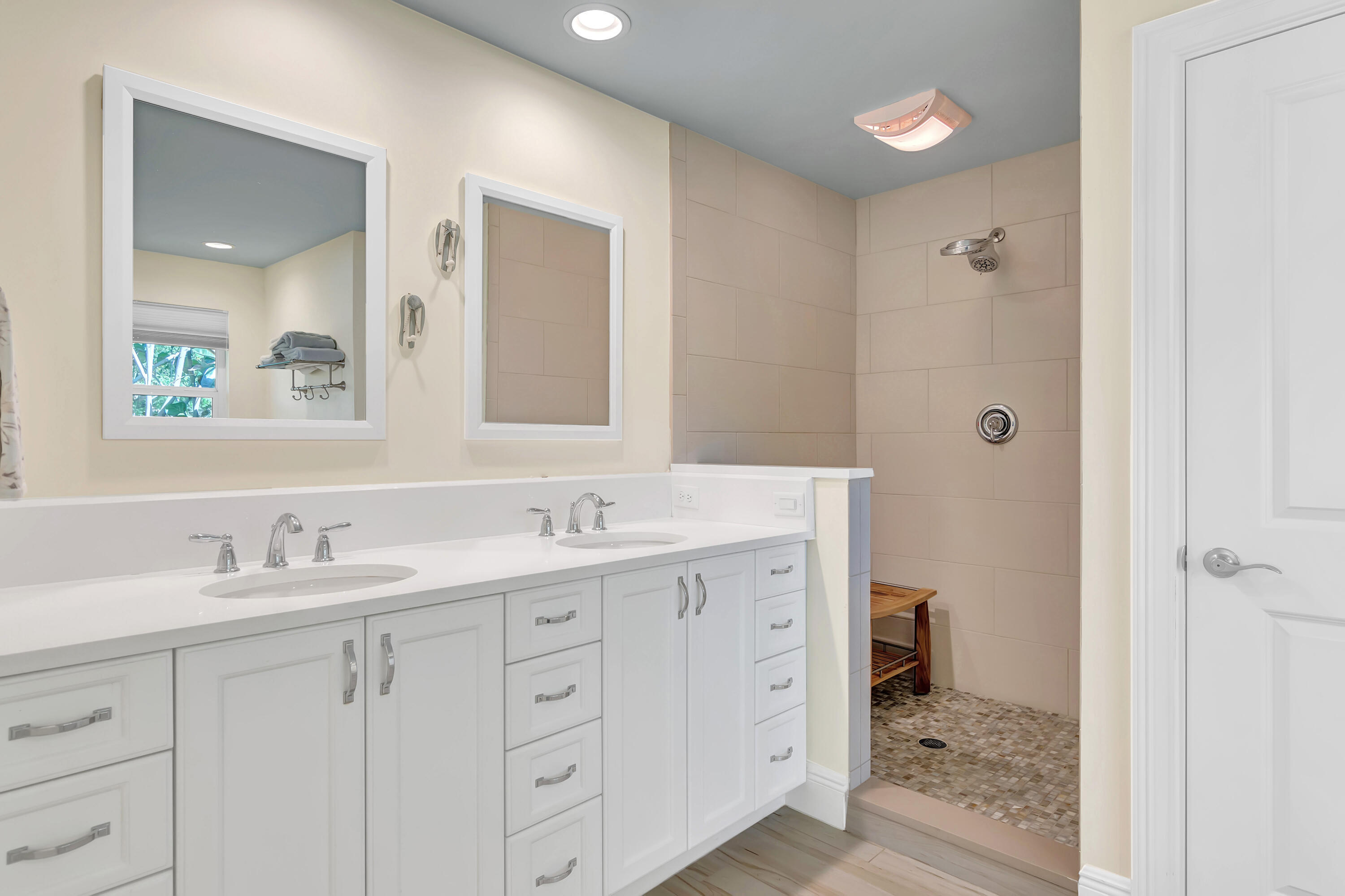 500 Gardenia Vero Beach, FL 32963