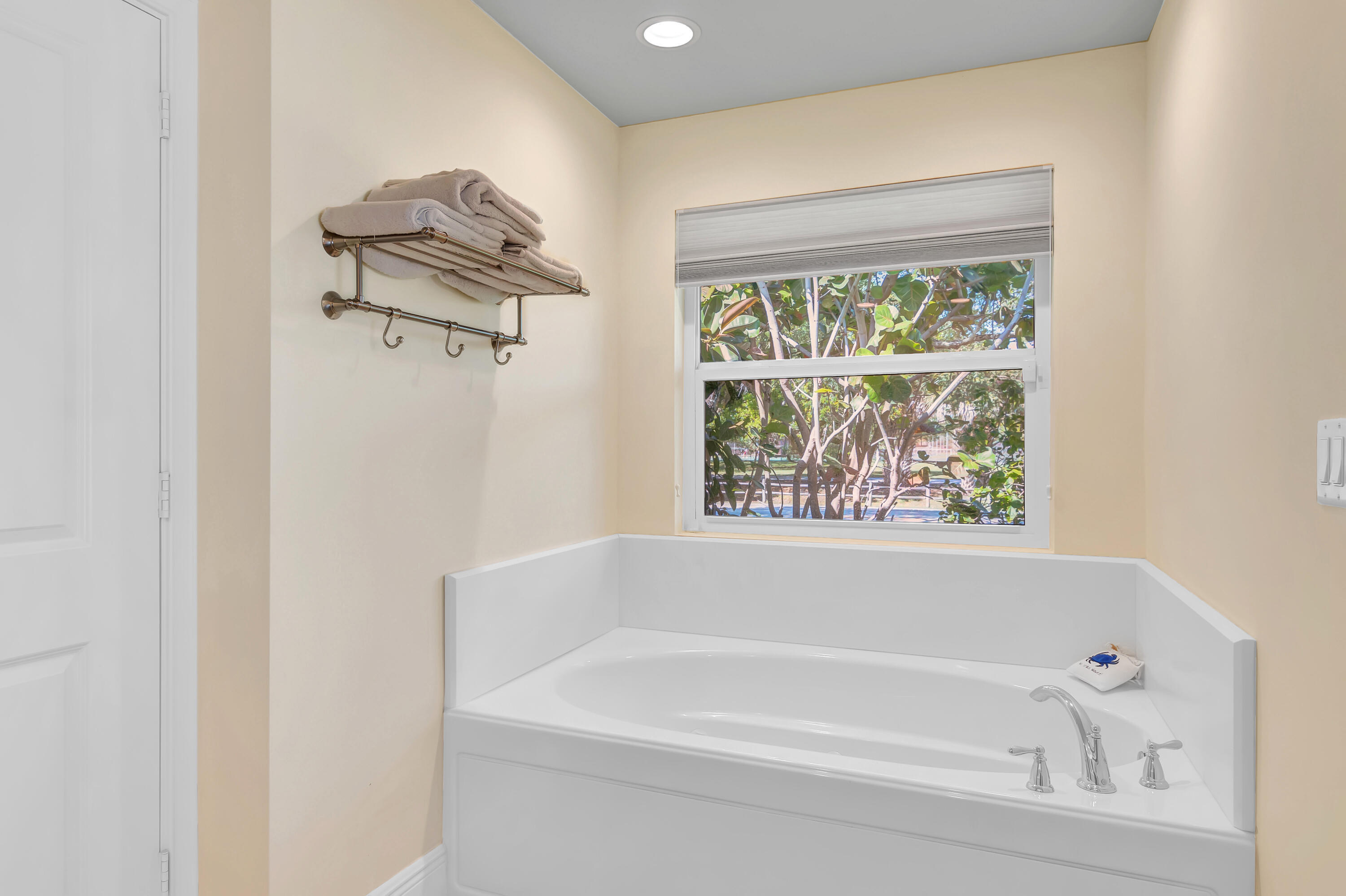 500 Gardenia Vero Beach, FL 32963