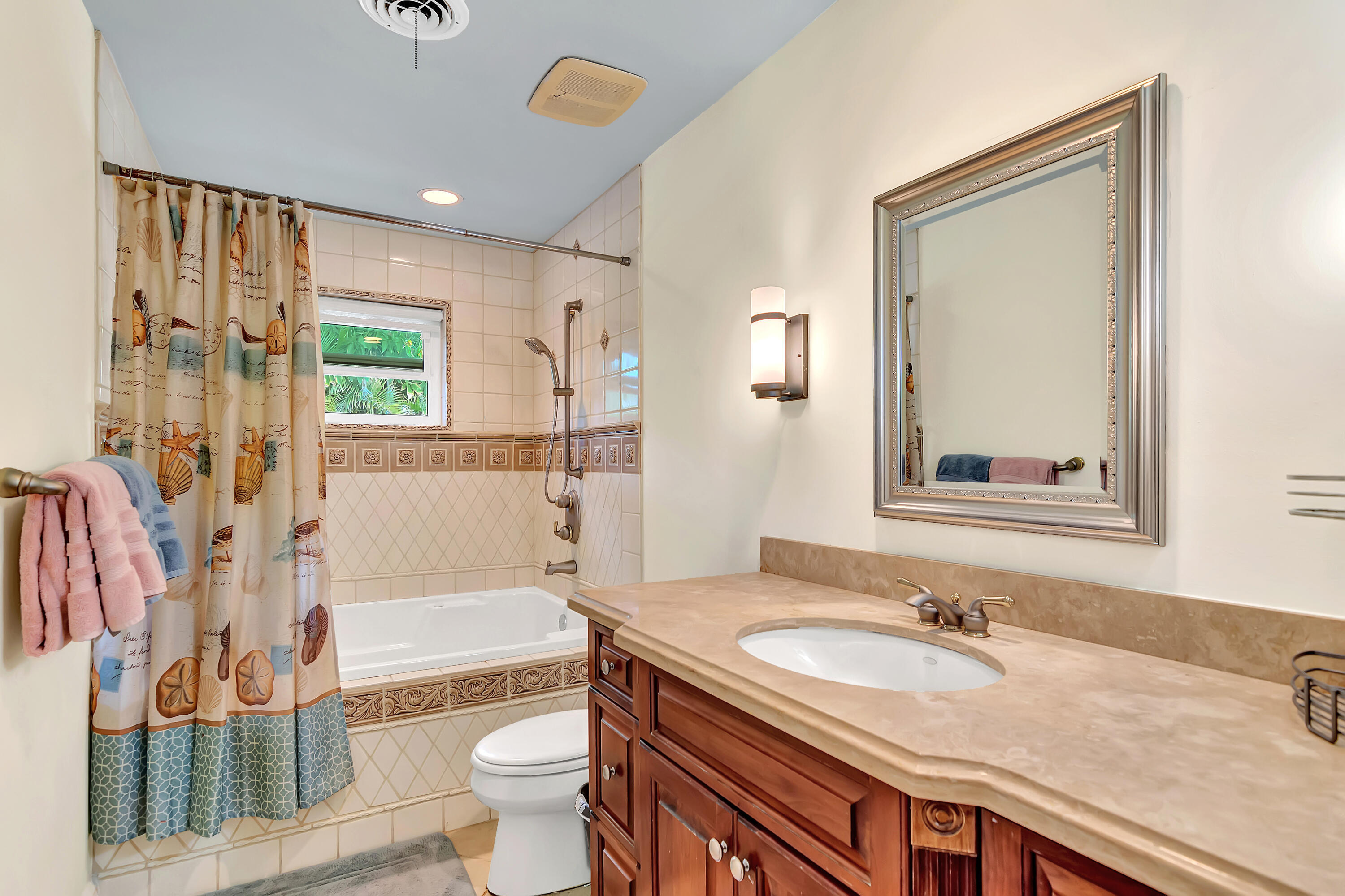 500 Gardenia Vero Beach, FL 32963