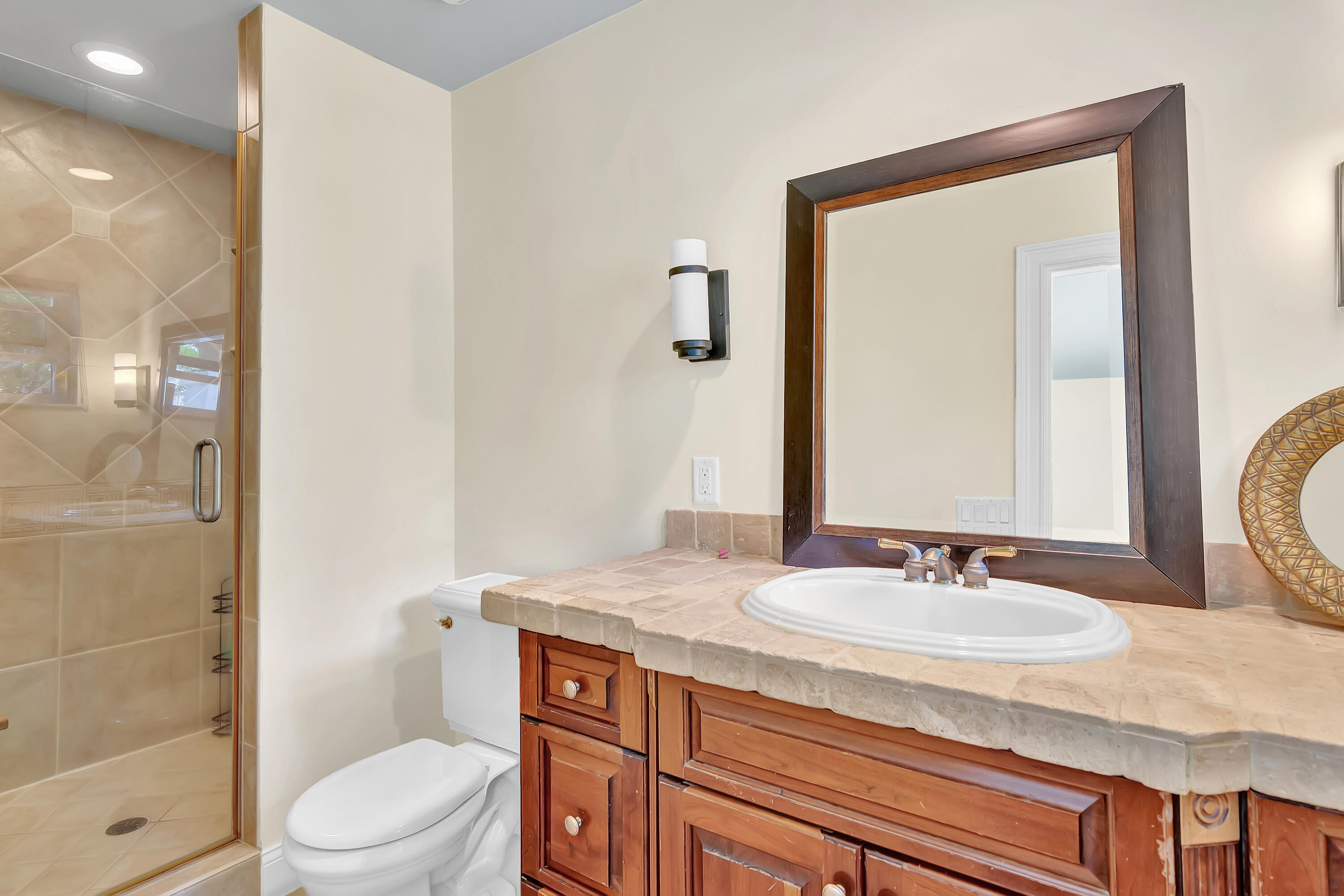 500 Gardenia Vero Beach, FL 32963