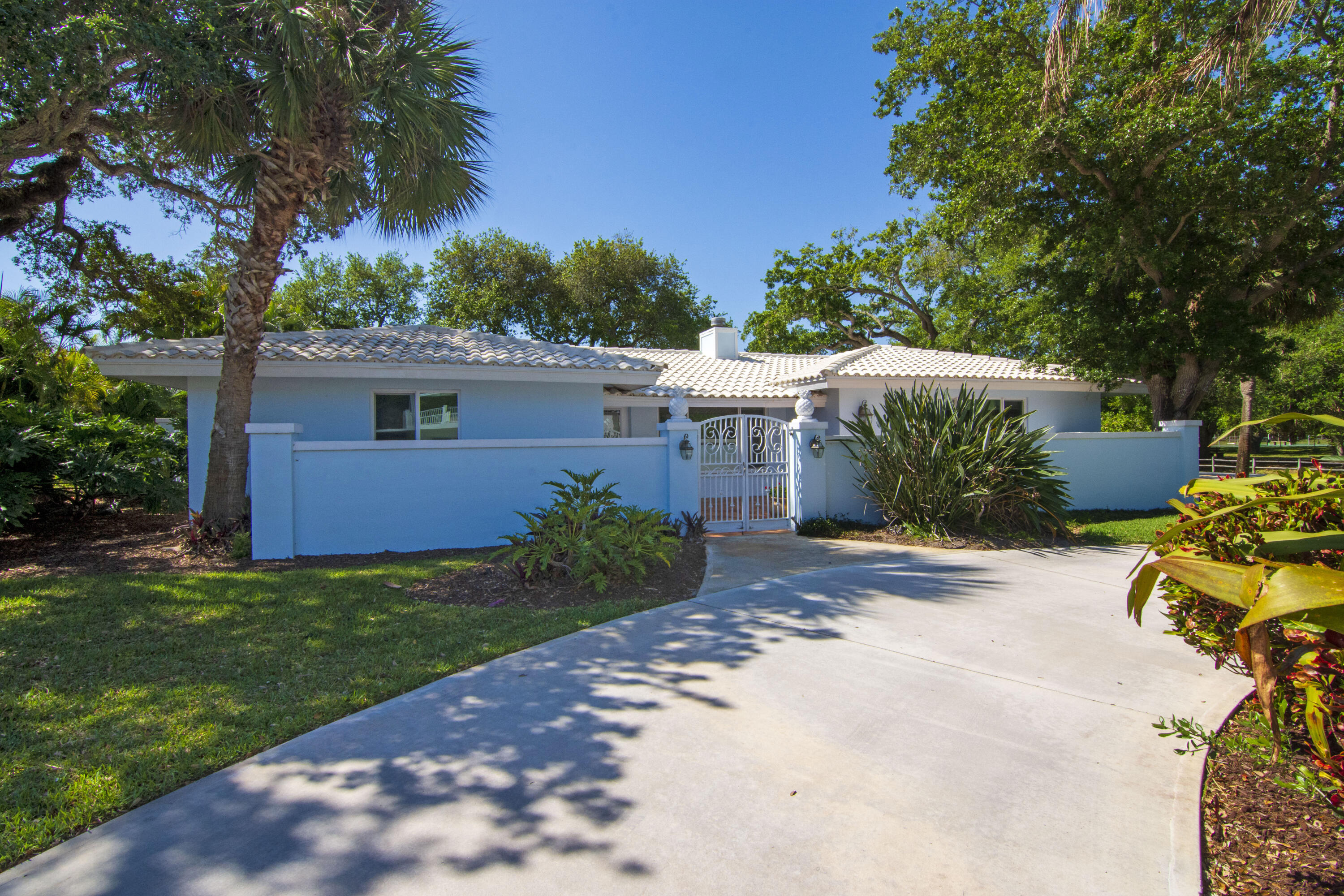 500 Gardenia Vero Beach, FL 32963
